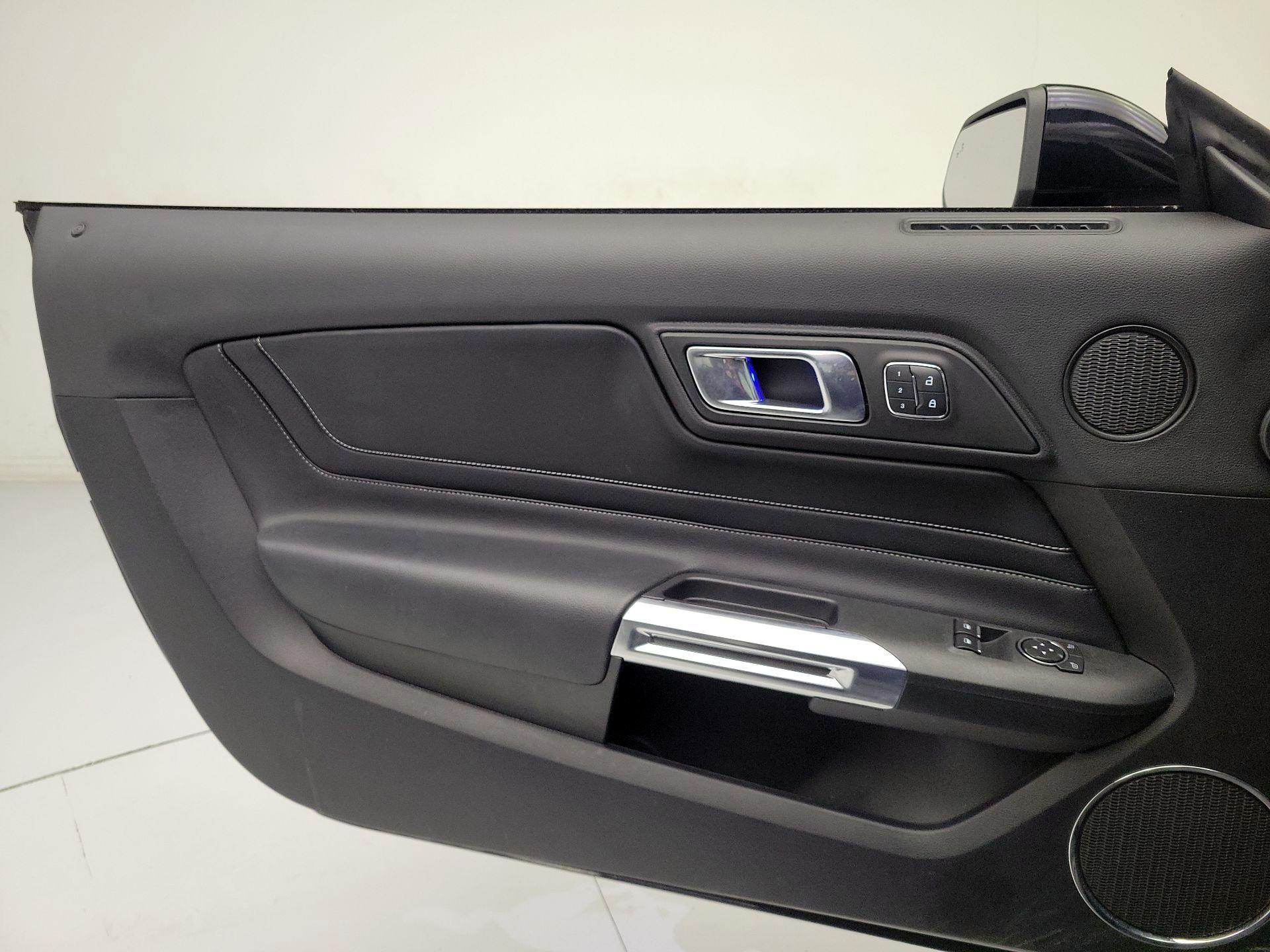 Thumbnail: 2022 Ford Mustang - 12