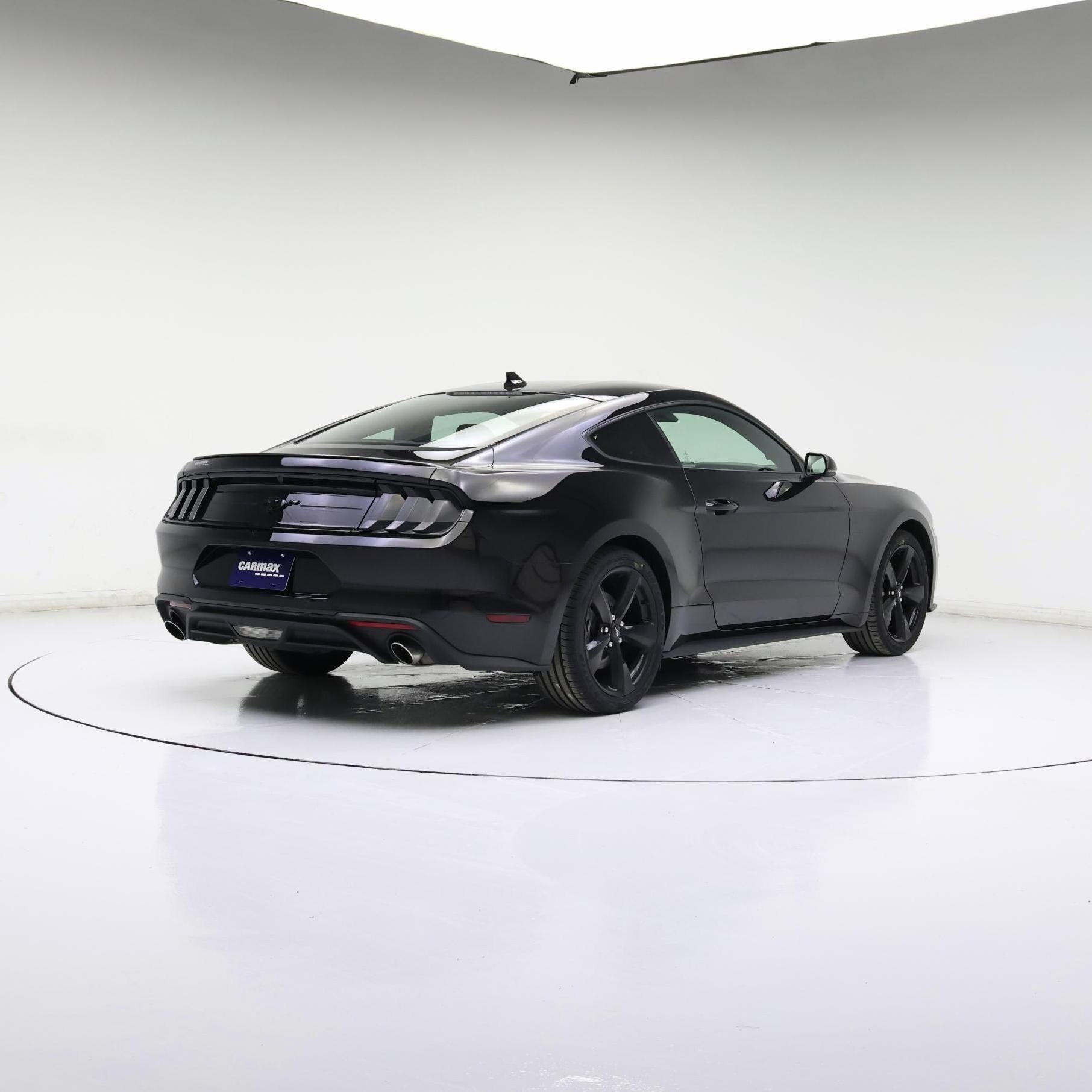 Thumbnail: 2022 Ford Mustang - 8