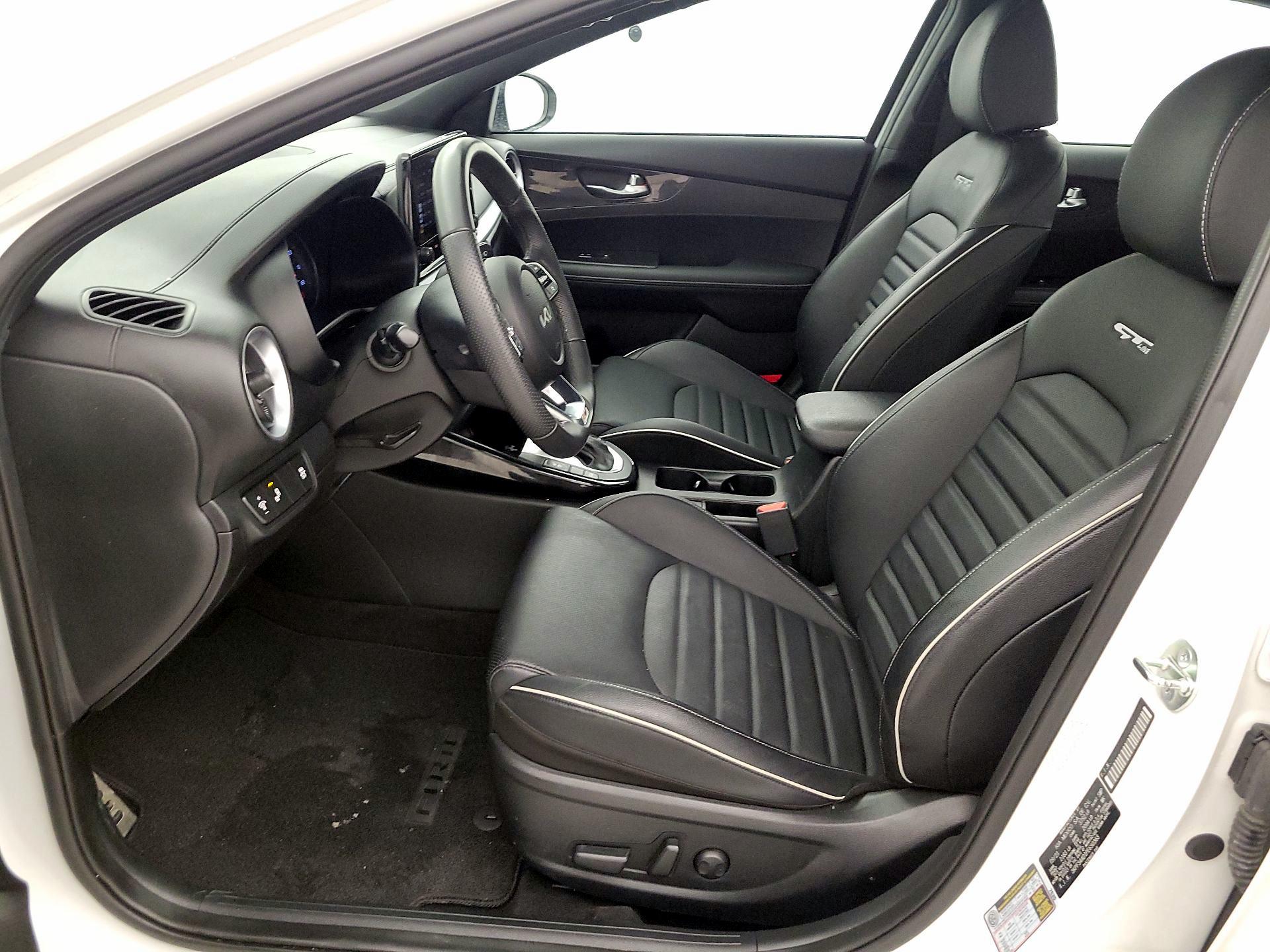 Thumbnail: 2023 Kia Forte - 11