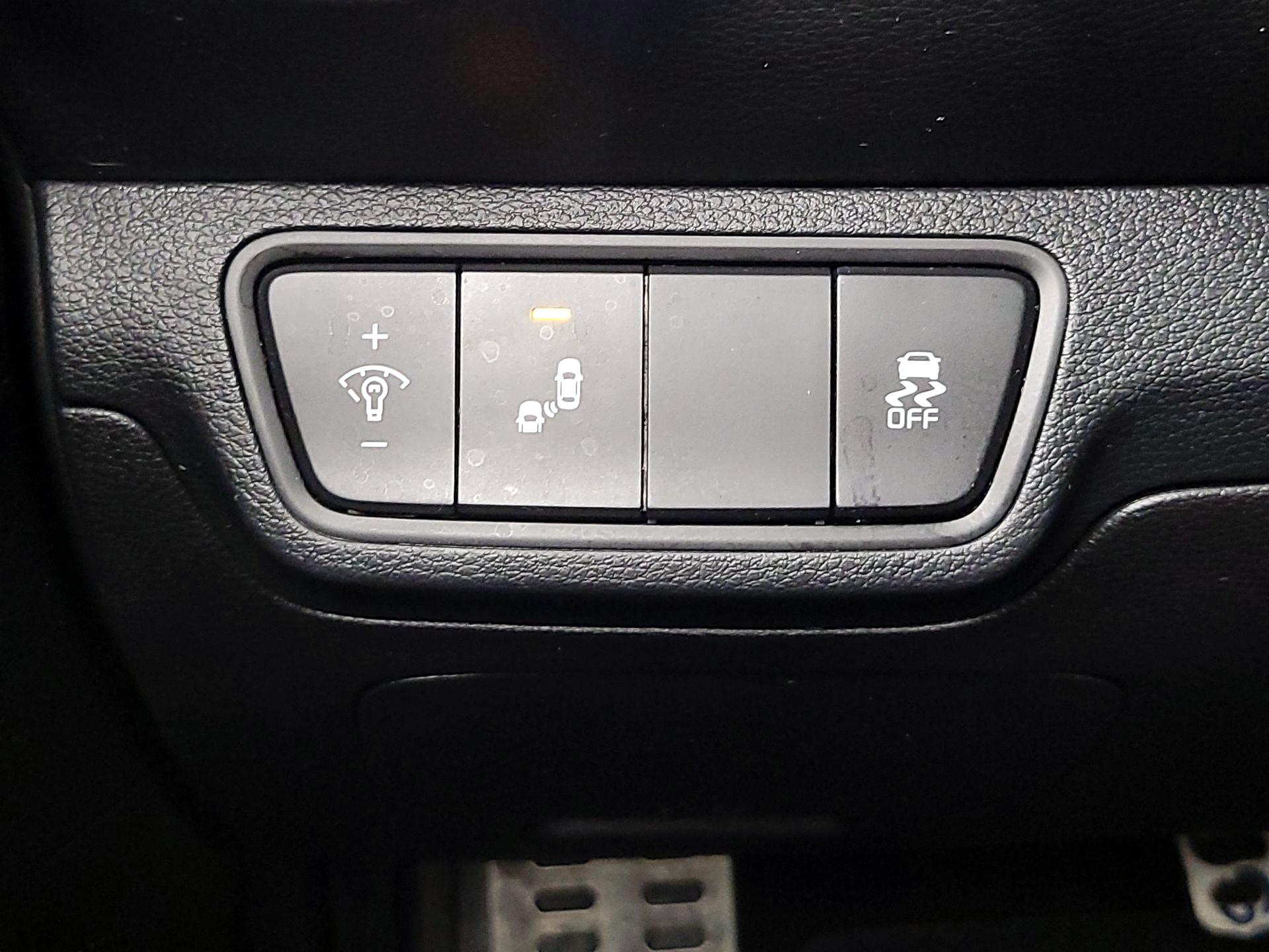 Thumbnail: 2023 Kia Forte - 13