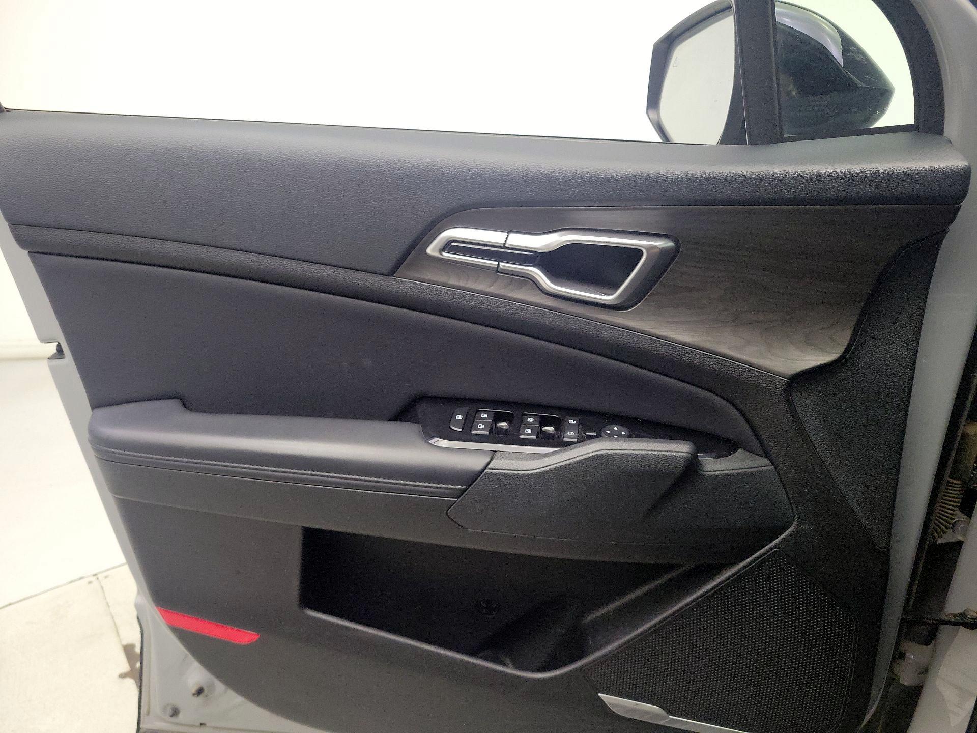 Thumbnail: 2023 Kia Sportage - 12