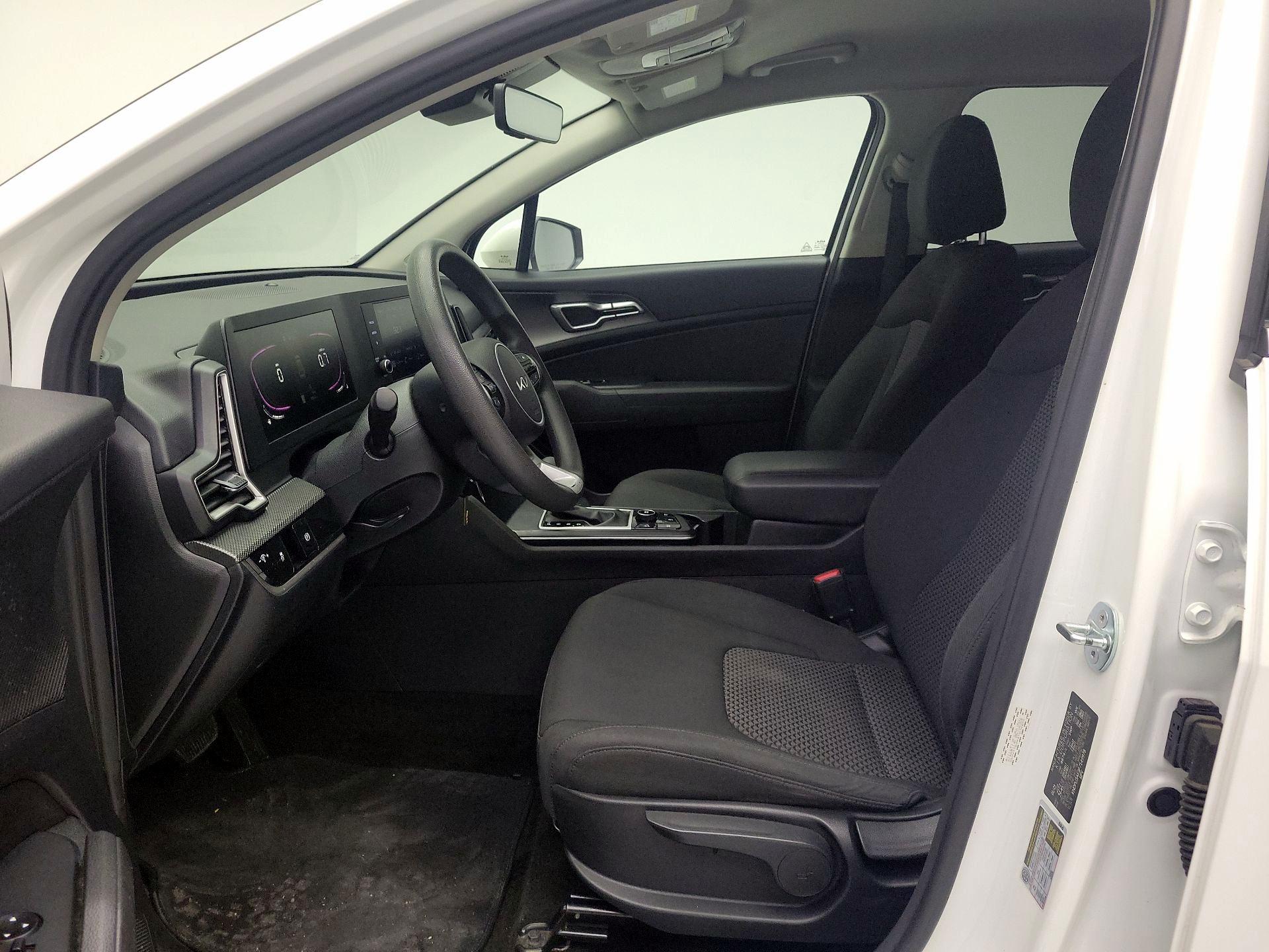 Thumbnail: 2023 Kia Sportage - 11