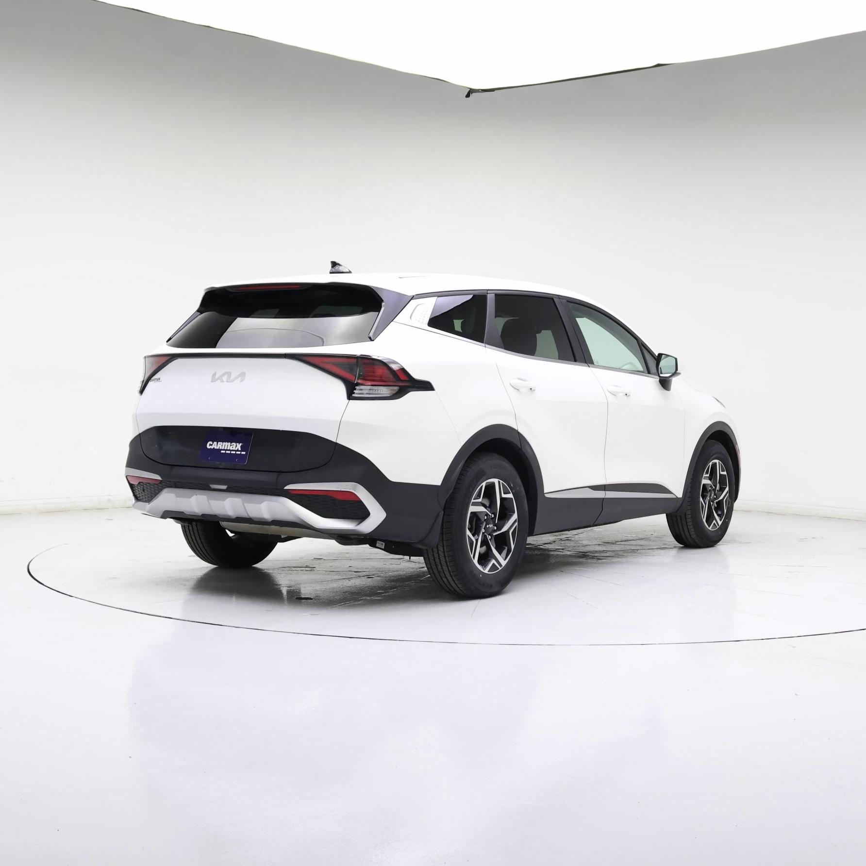 Thumbnail: 2023 Kia Sportage - 8