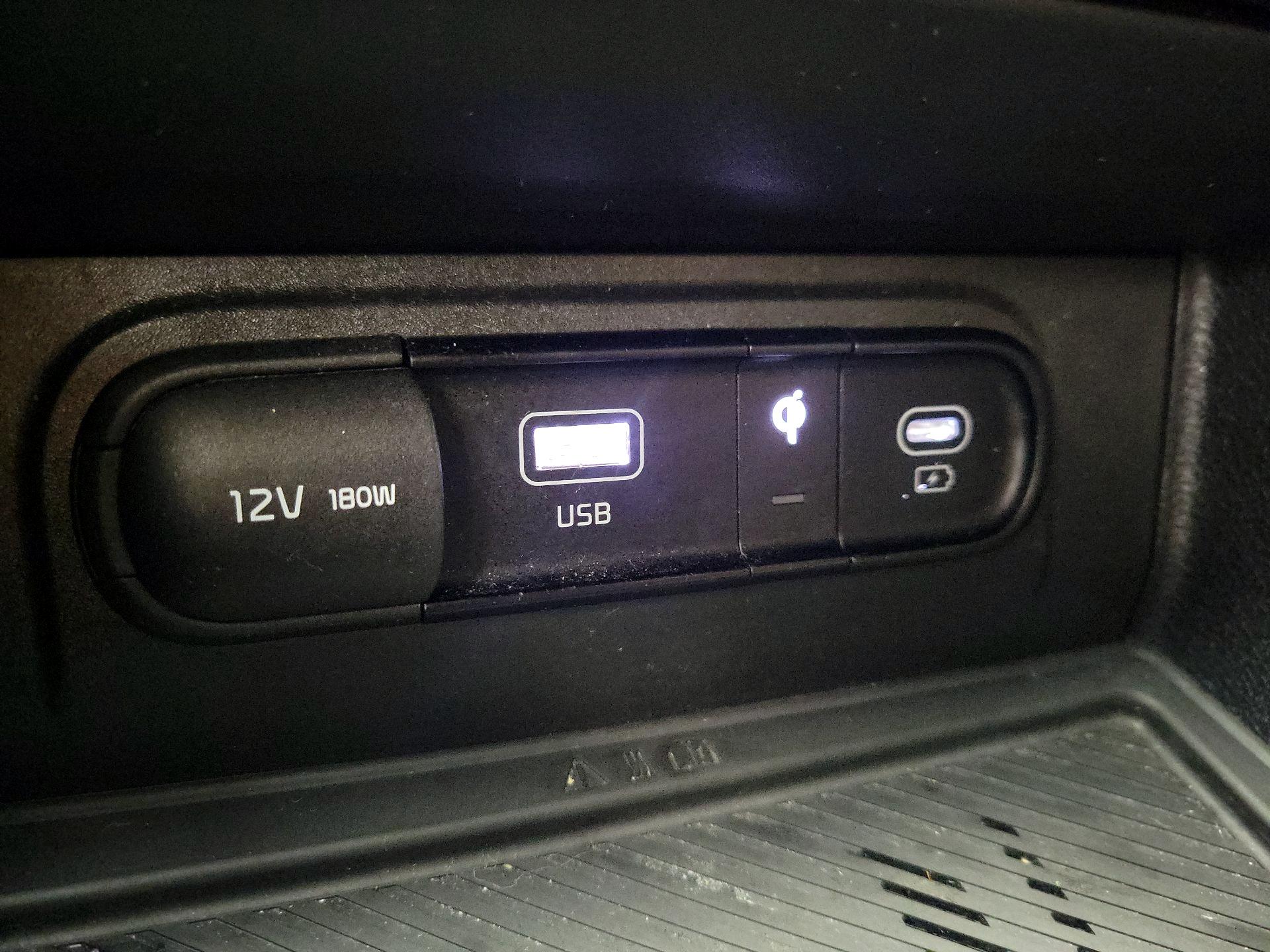 Thumbnail: 2023 Kia Sportage - 18