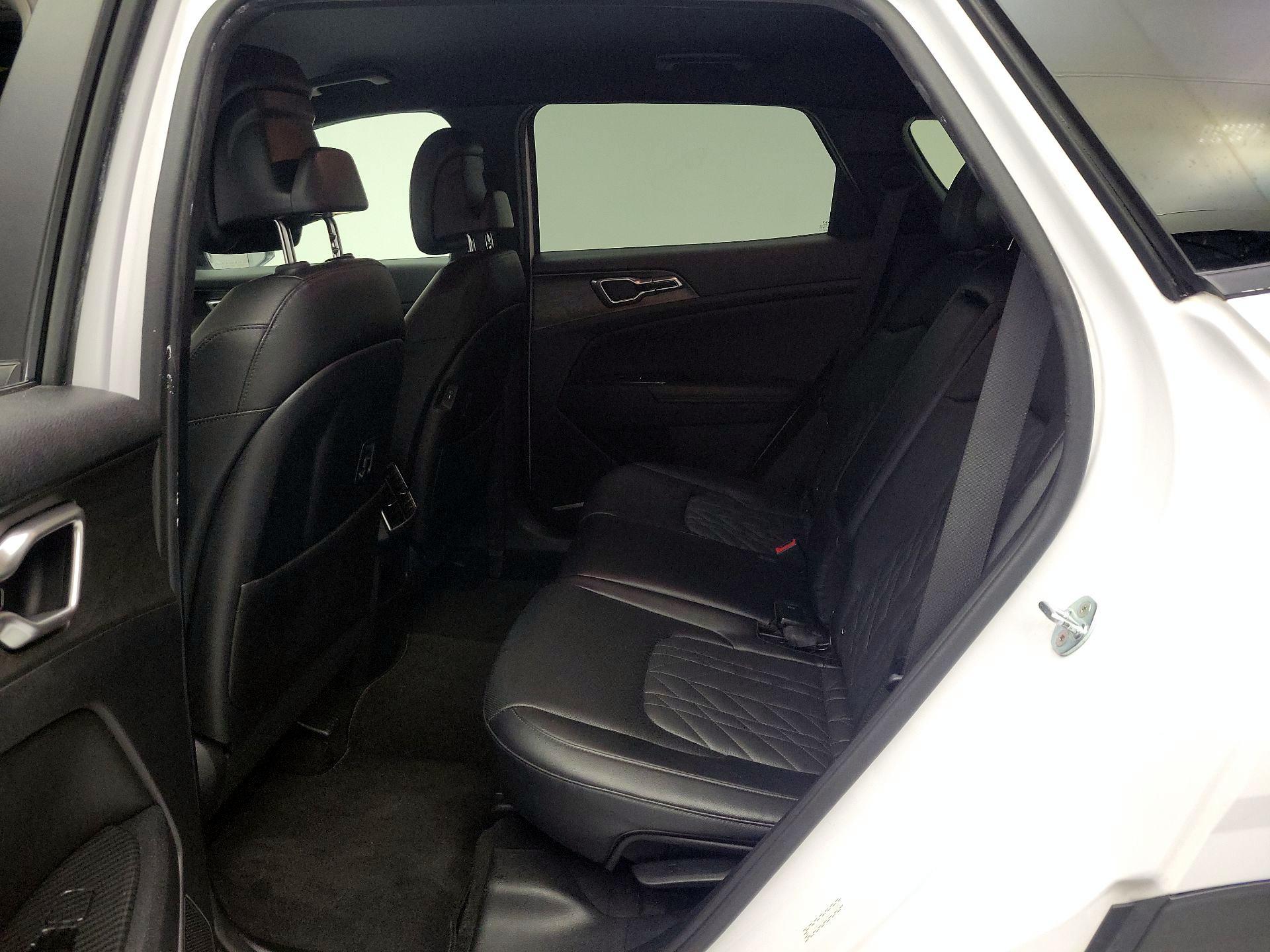 Thumbnail: 2023 Kia Sportage - 19