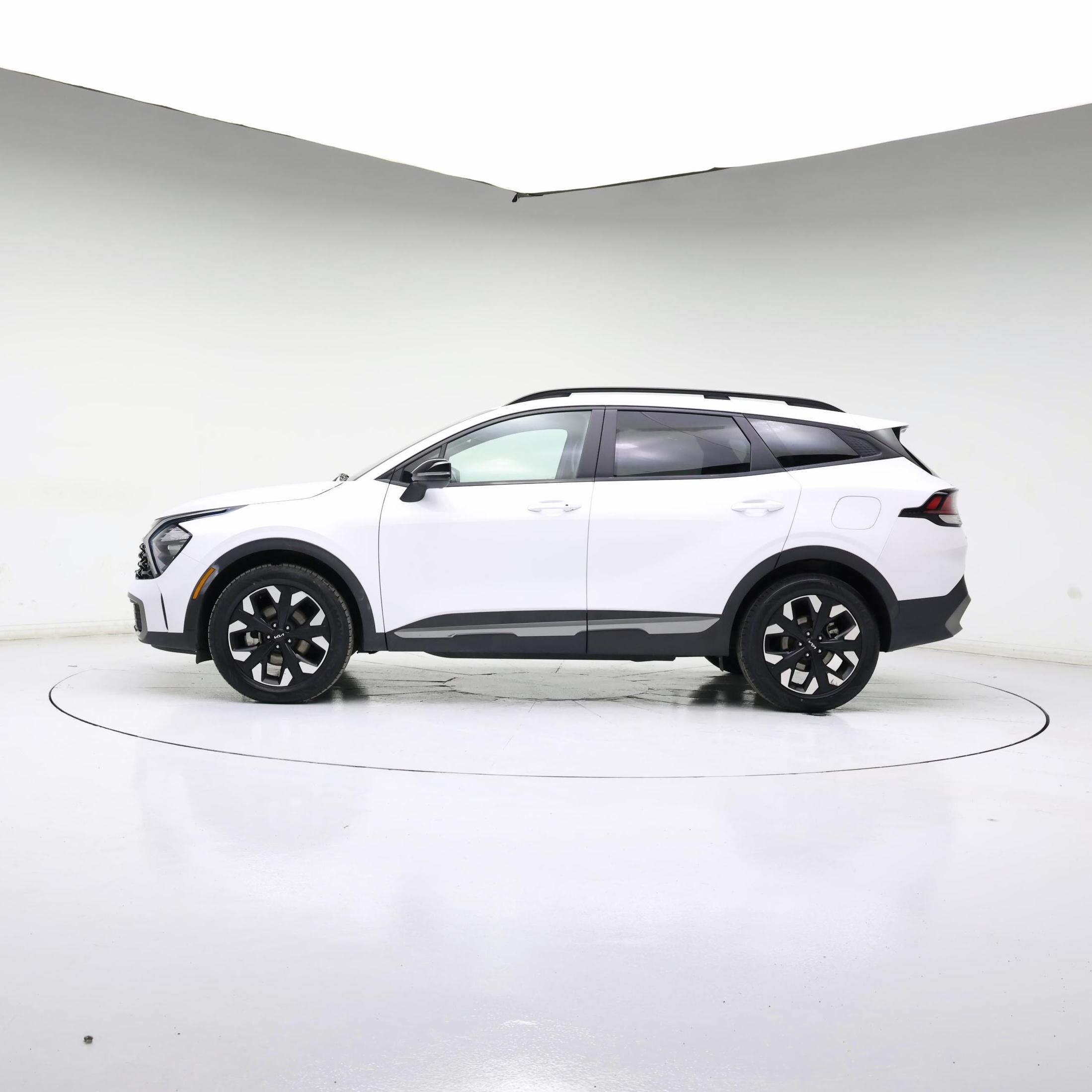 Thumbnail: 2023 Kia Sportage - 3