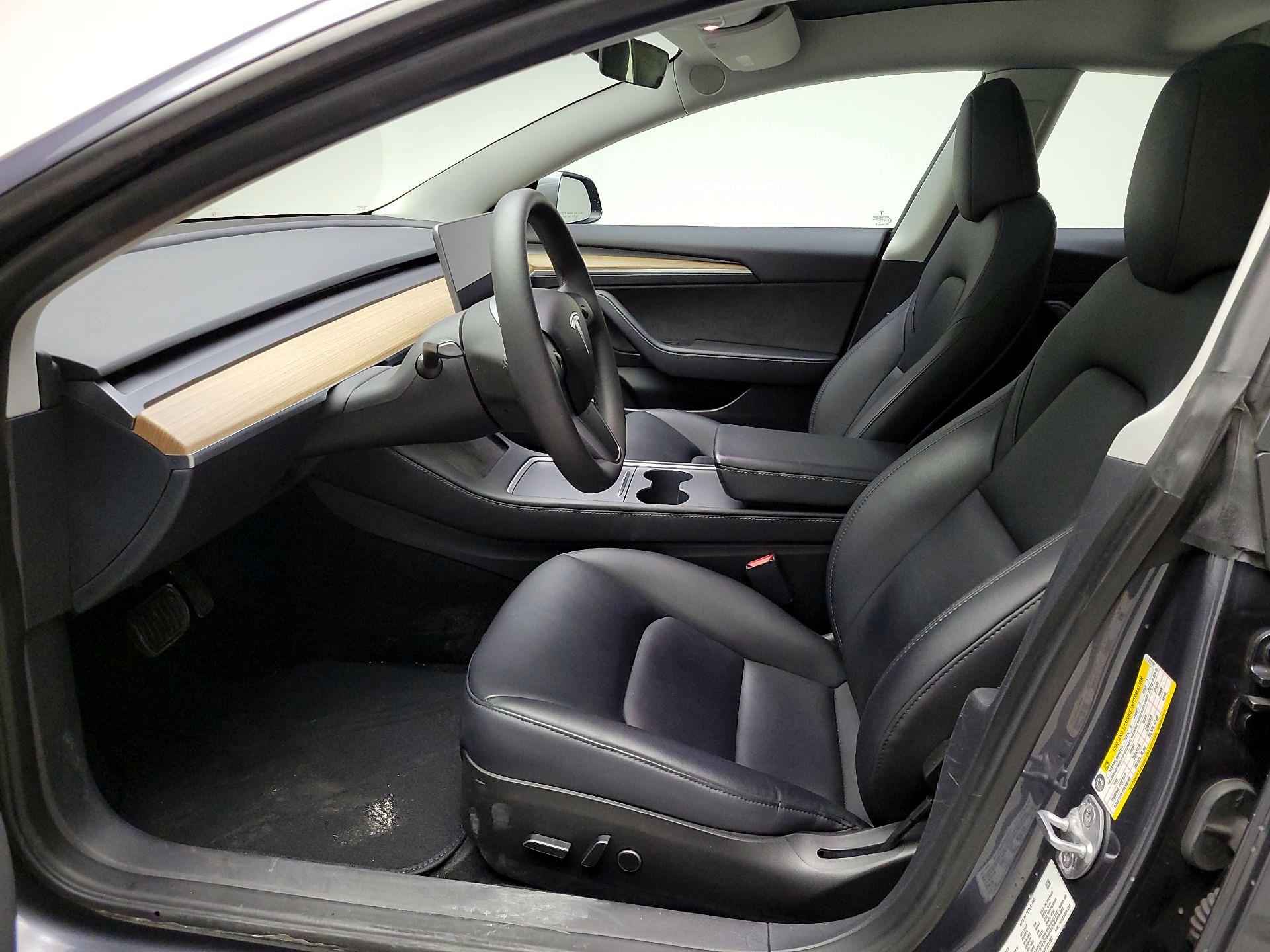 Thumbnail: 2023 Tesla Model 3 - 9