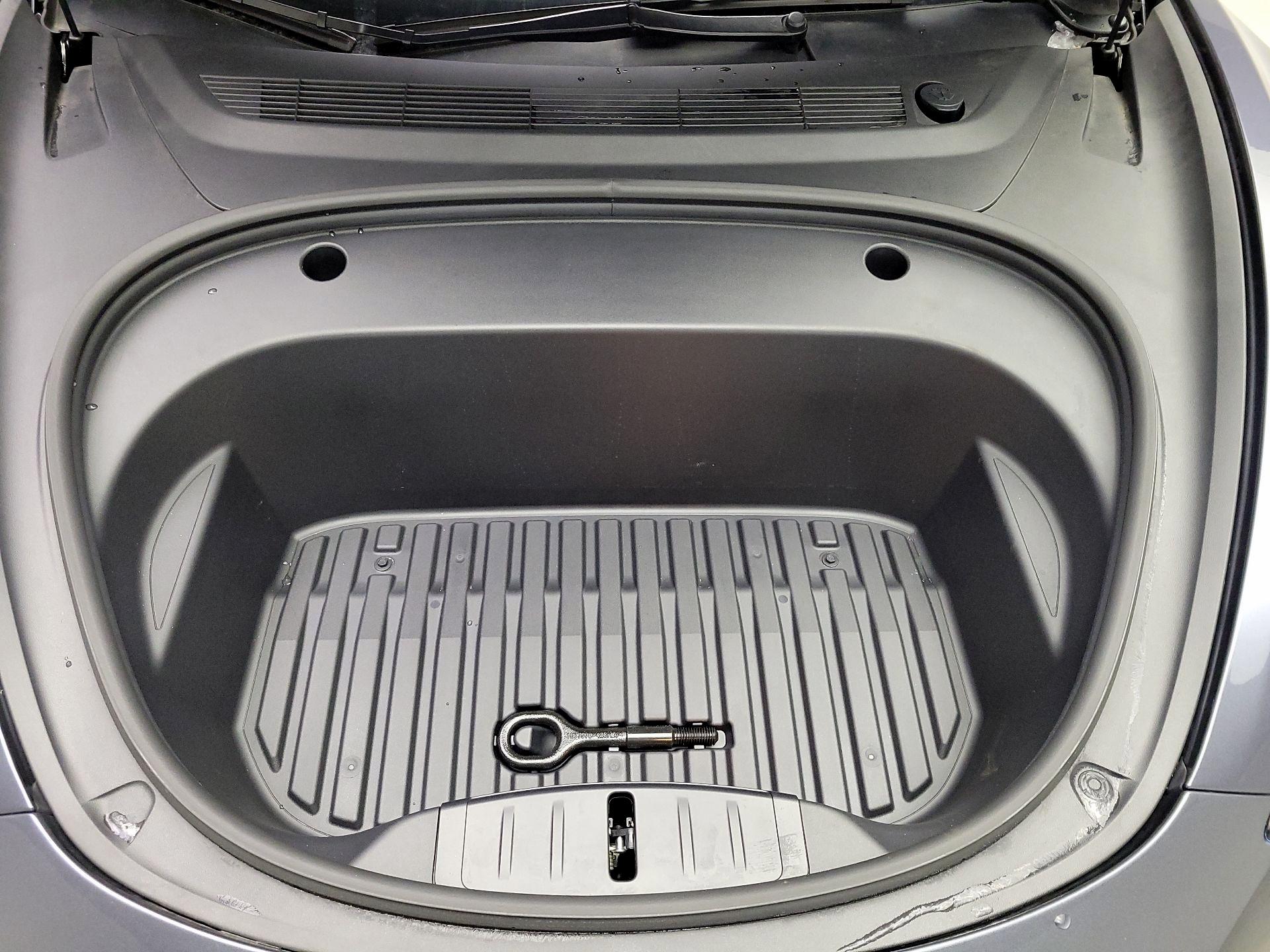 Thumbnail: 2023 Tesla Model 3 - 19