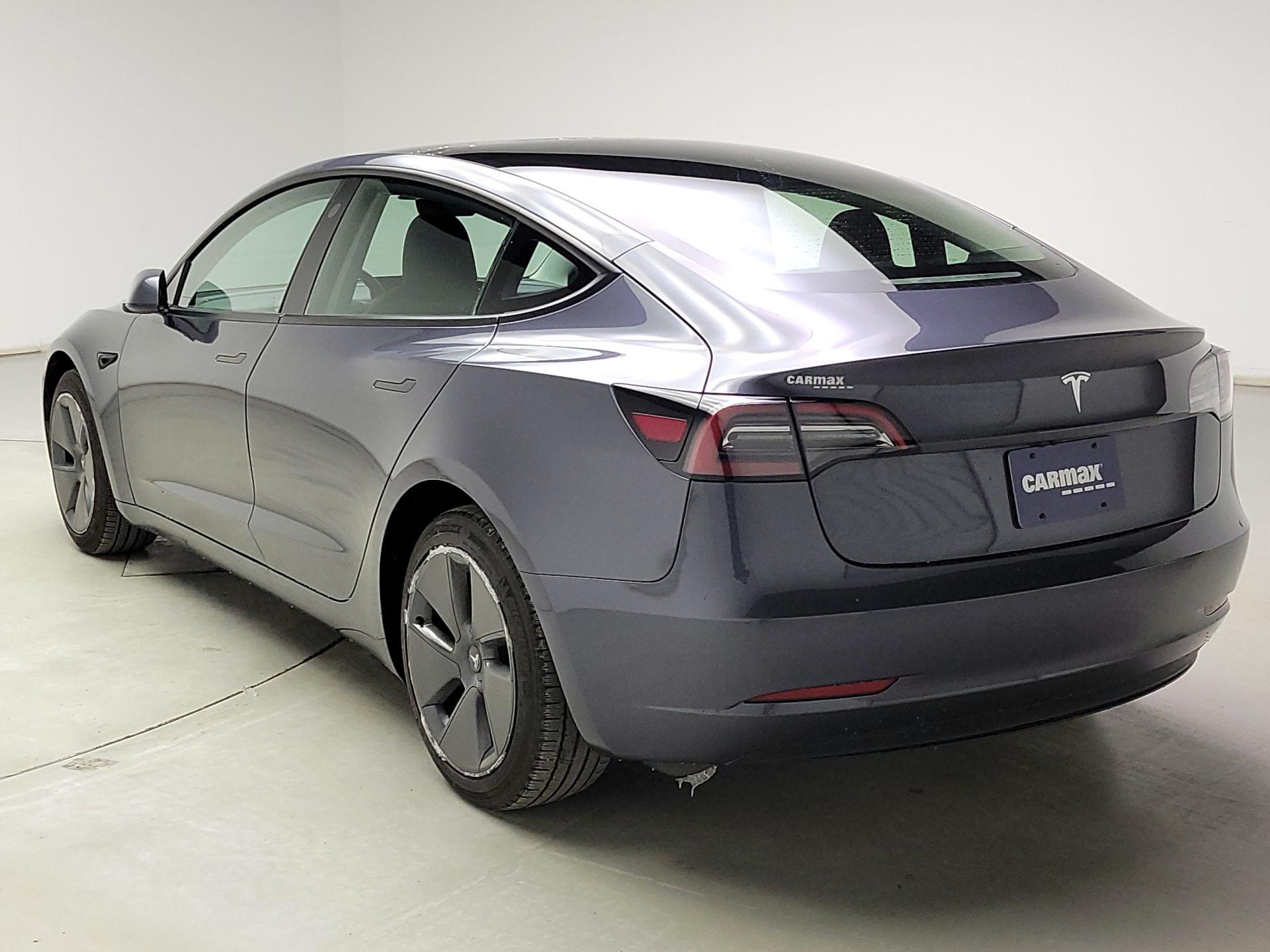 Thumbnail: 2023 Tesla Model 3 - 7