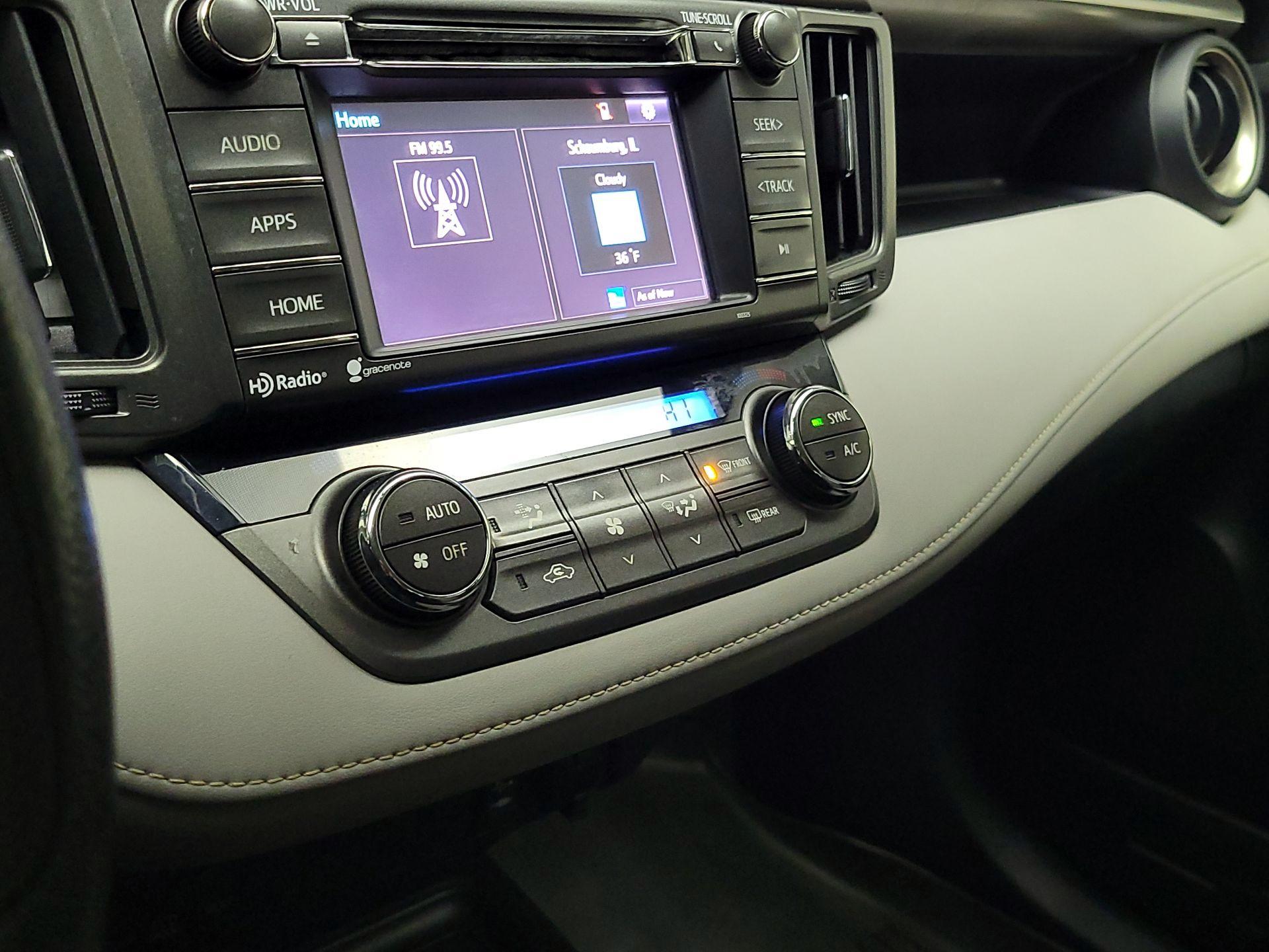 Thumbnail: 2015 Toyota RAV4 - 16