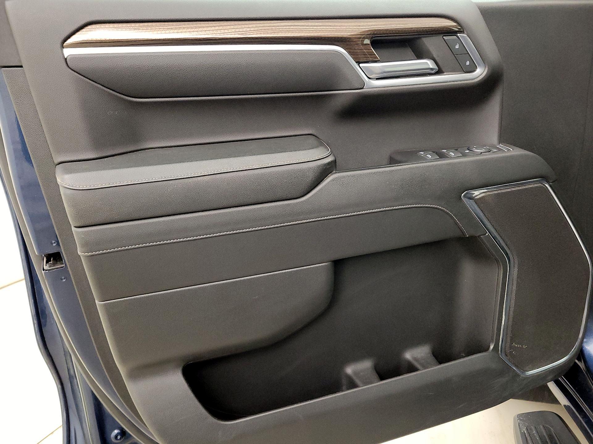 Thumbnail: 2023 Chevrolet Silverado 1500 - 12