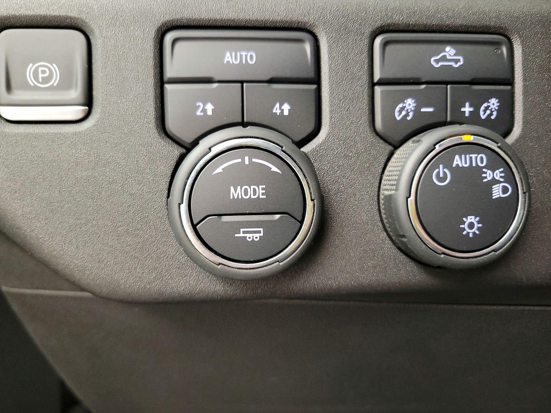 Thumbnail: 2023 Chevrolet Silverado 1500 - 13