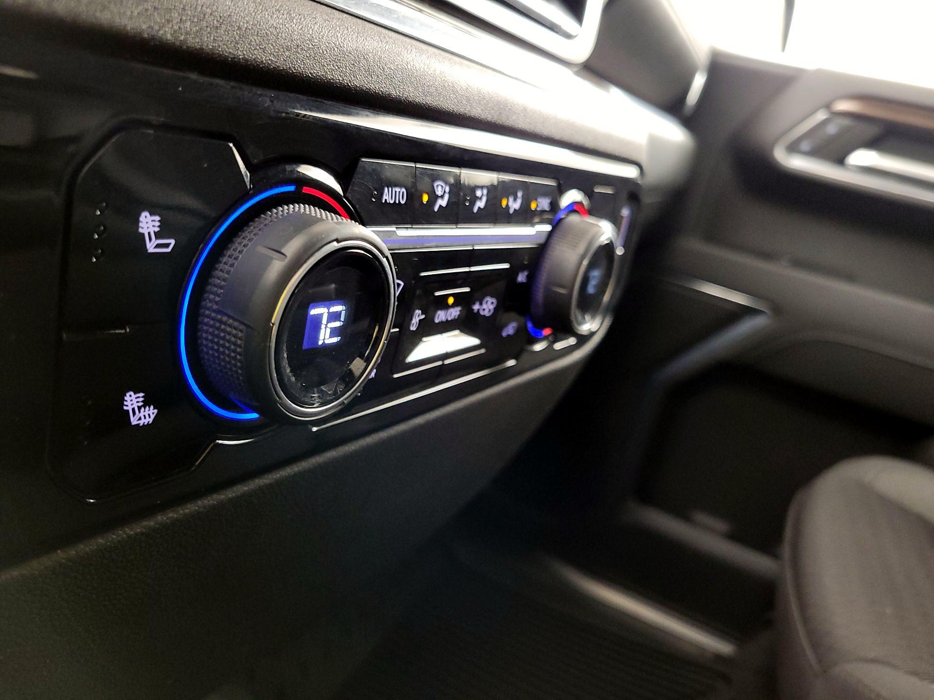 Thumbnail: 2023 Chevrolet Silverado 1500 - 17