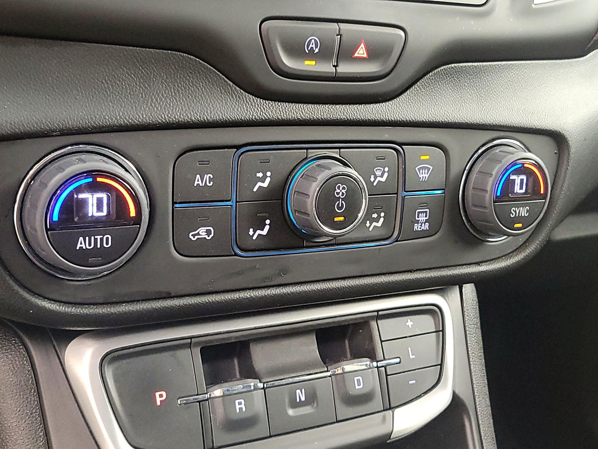 Thumbnail: 2023 GMC Terrain - 16