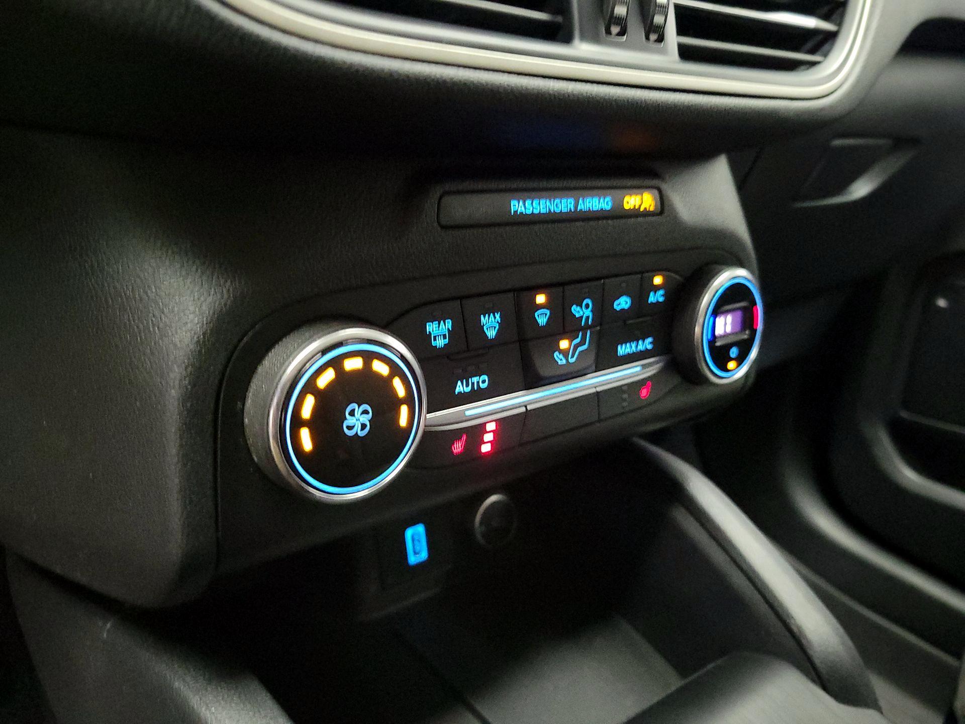 Thumbnail: 2020 Ford Escape - 16