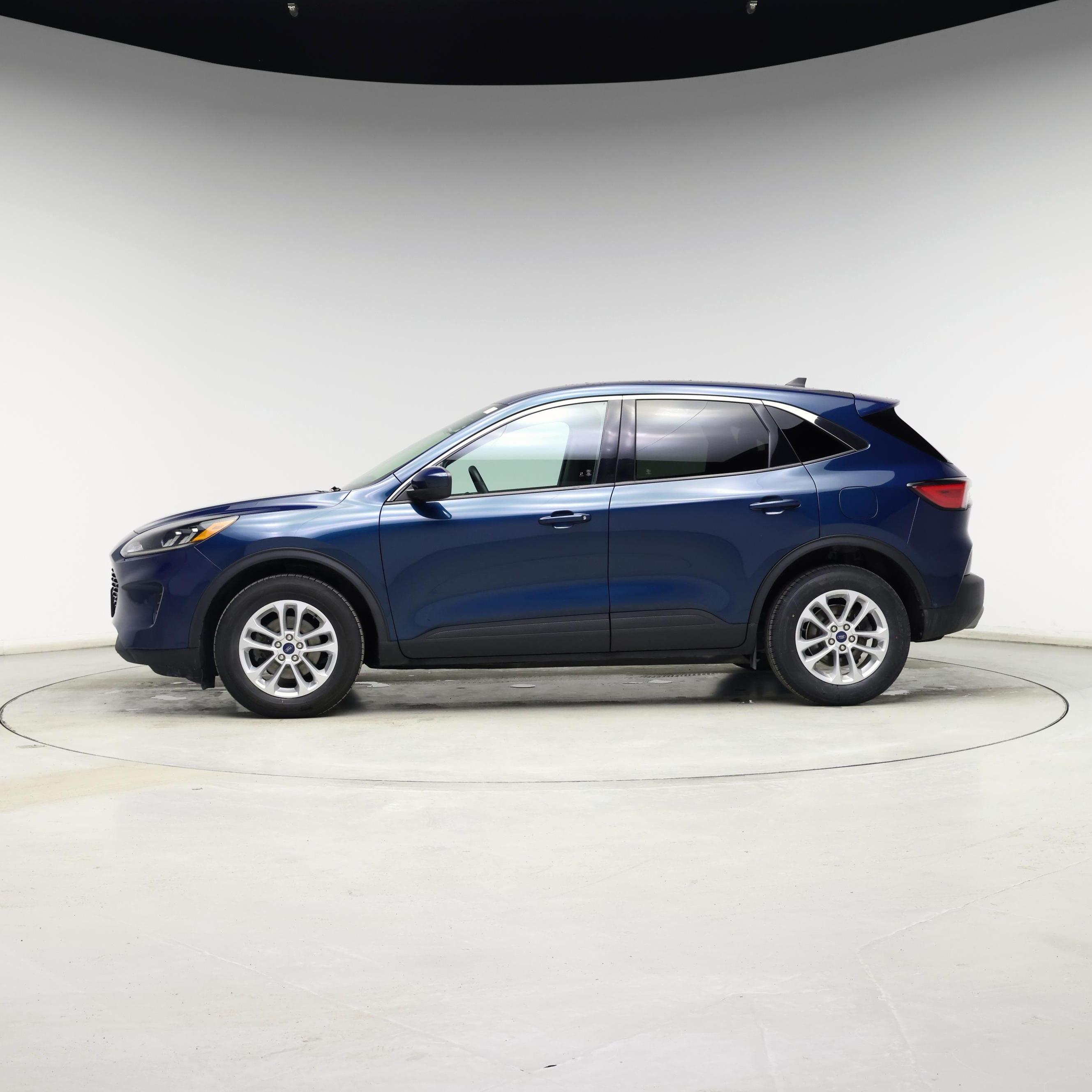 Thumbnail: 2020 Ford Escape - 3
