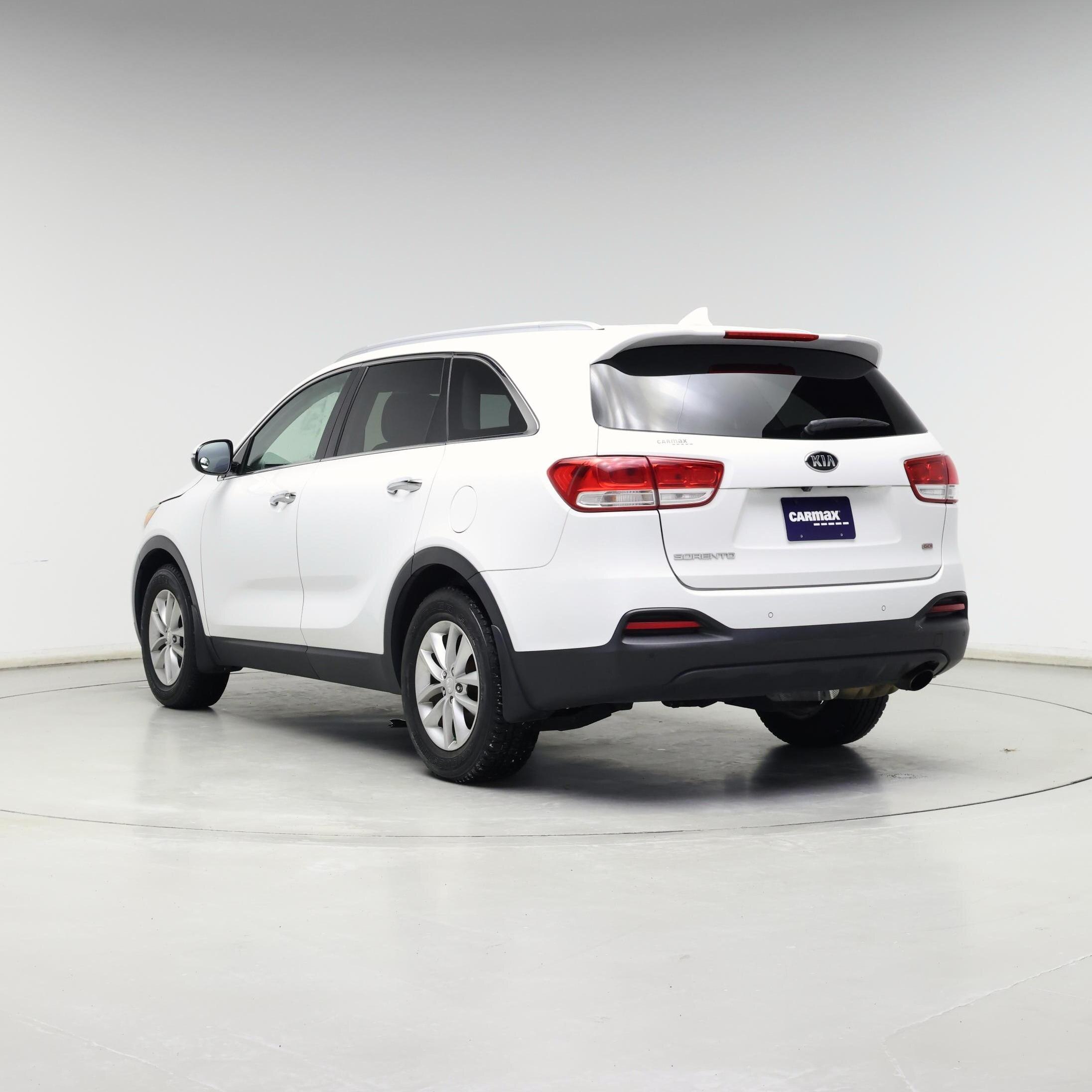 Thumbnail: 2016 Kia Sorento - 2