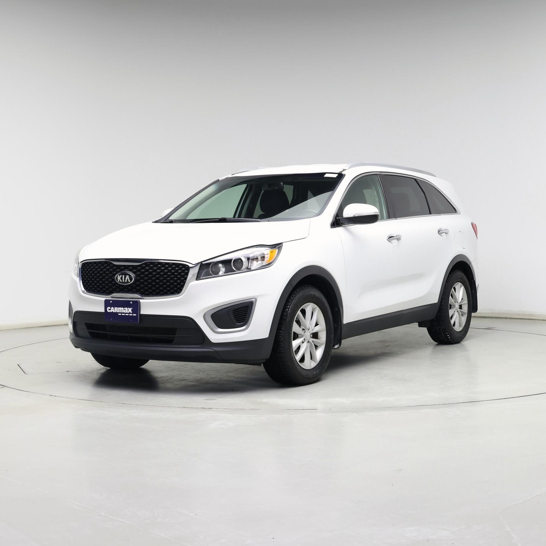Thumbnail: 2016 Kia Sorento - 4