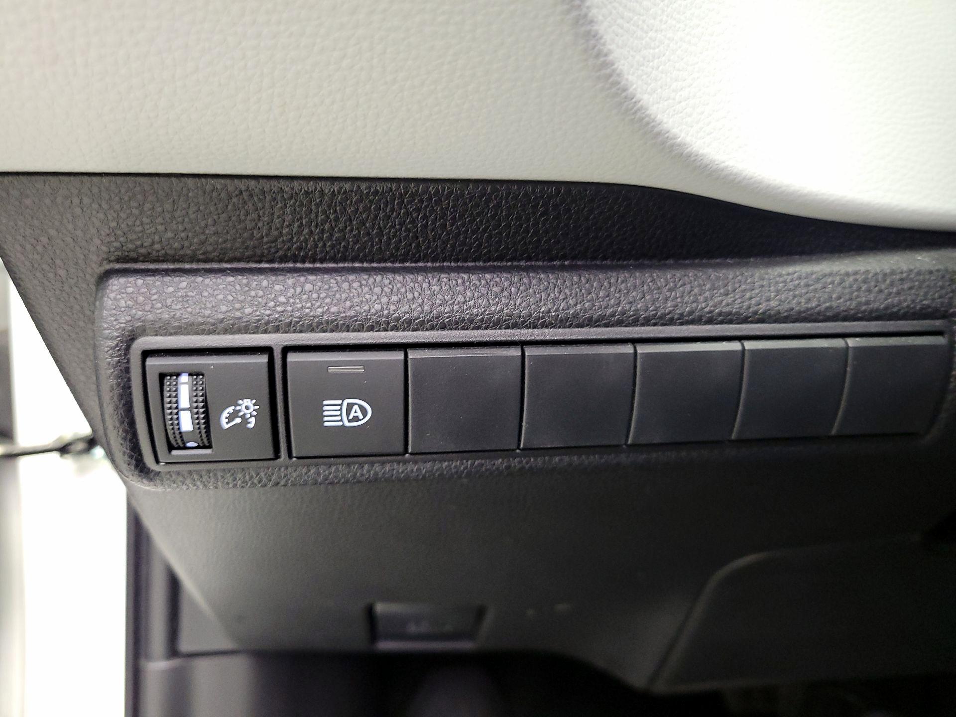 Thumbnail: 2024 Toyota Corolla - 13