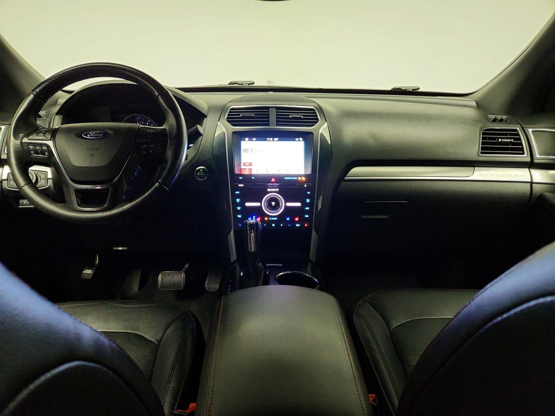 Thumbnail: 2018 Ford Explorer - 9