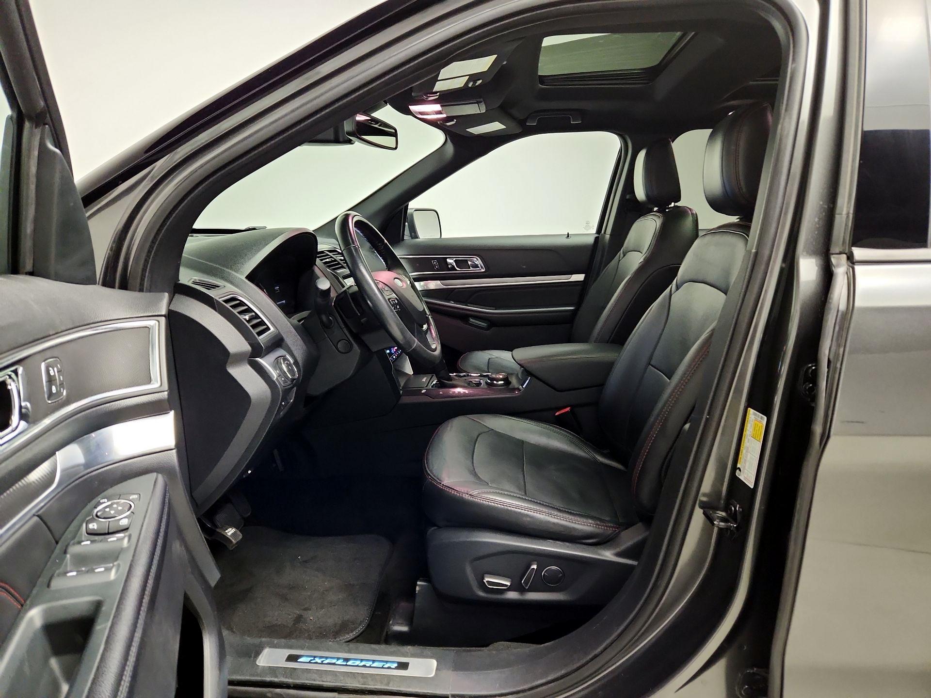 Thumbnail: 2018 Ford Explorer - 11