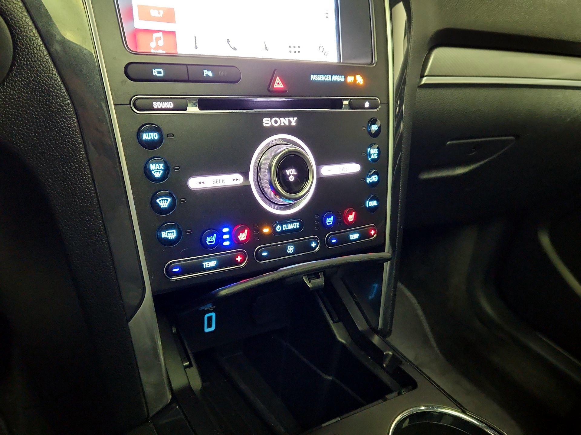 Thumbnail: 2018 Ford Explorer - 17