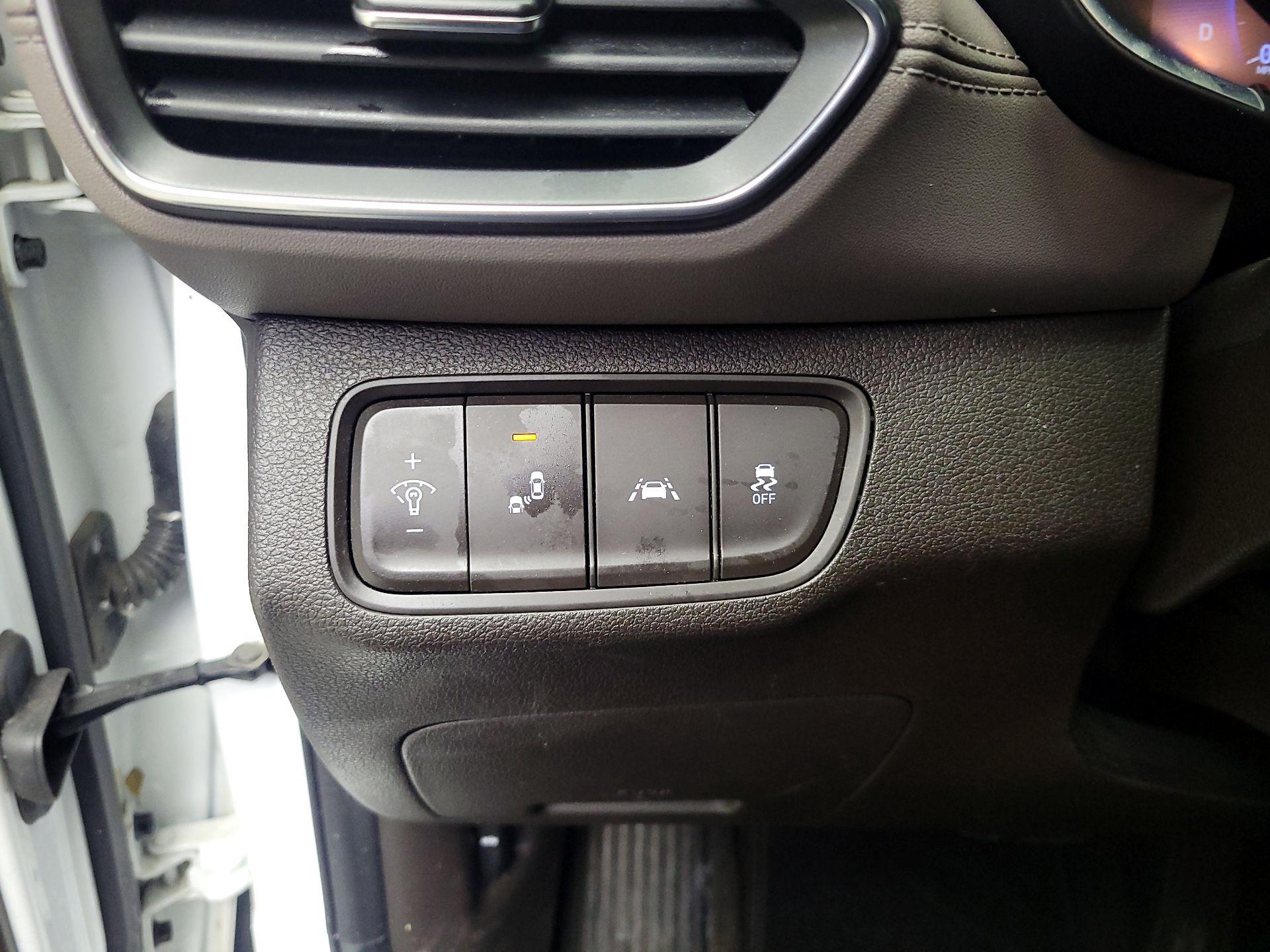 Thumbnail: 2019 Hyundai Santa Fe - 13