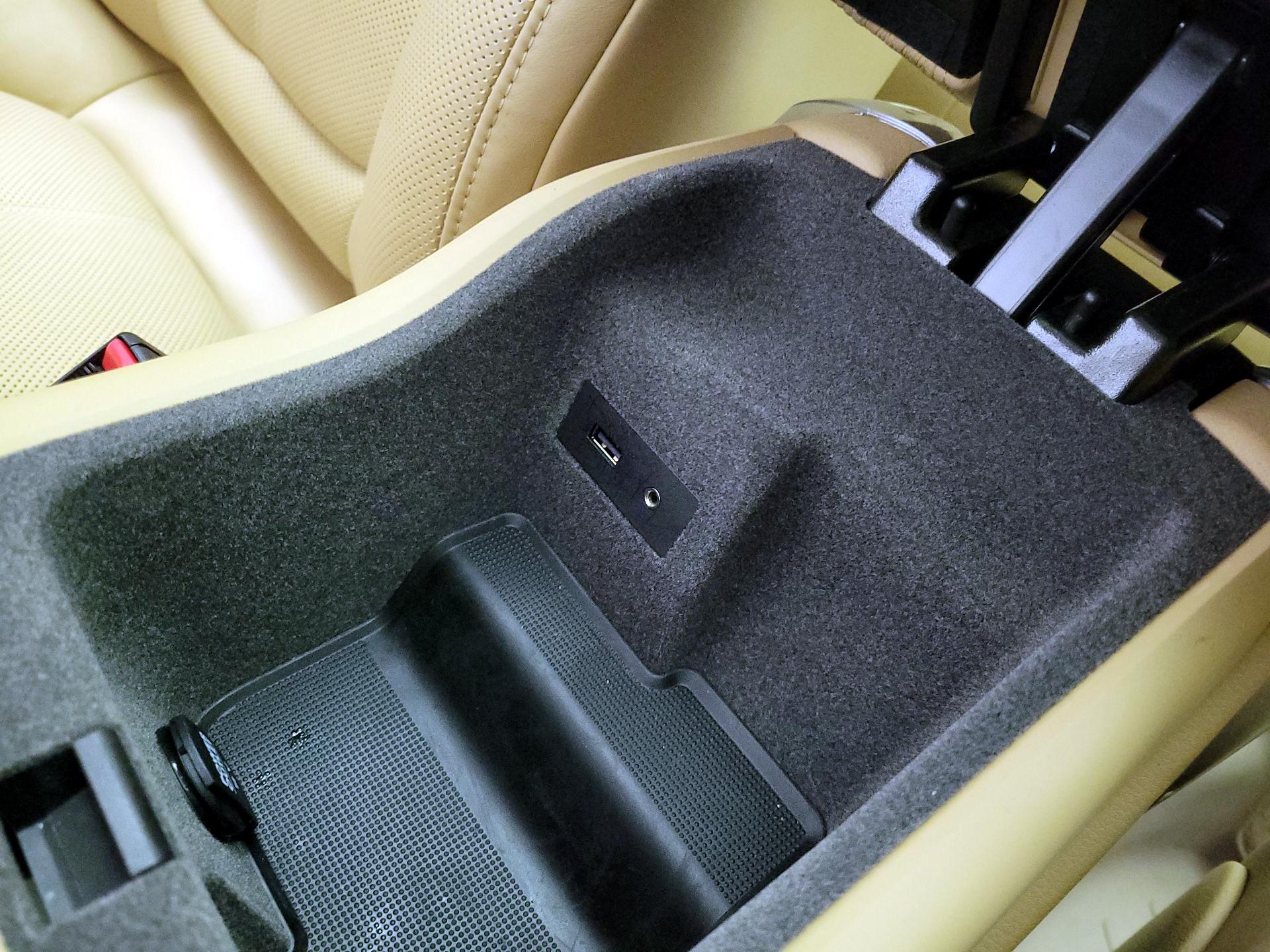 Thumbnail: 2016 Porsche Cayenne - 19