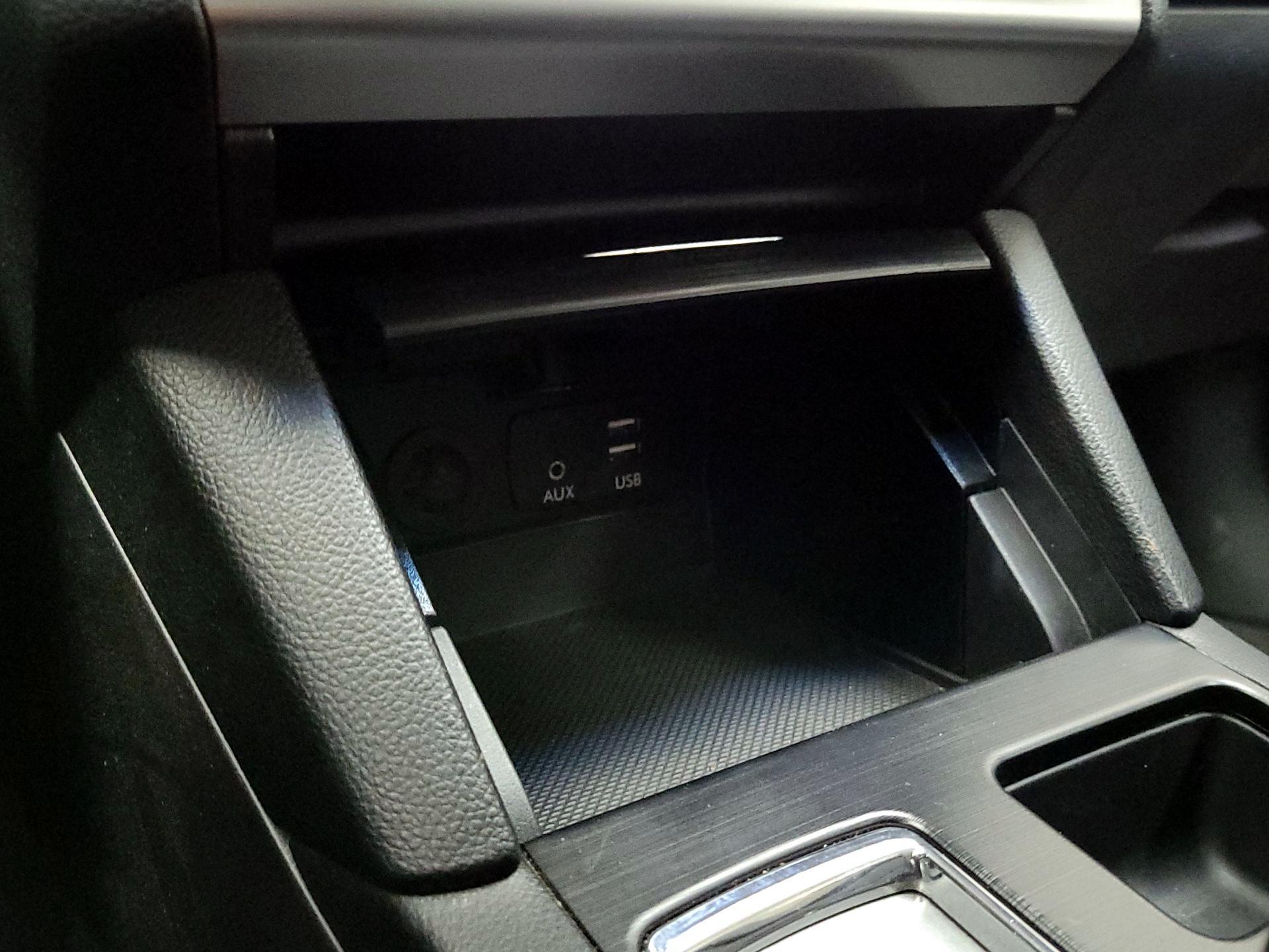 Thumbnail: 2016 Subaru Outback - 18