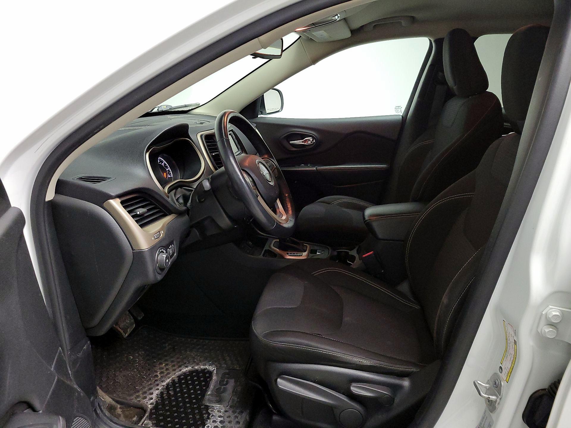 Thumbnail: 2015 Jeep Cherokee - 11