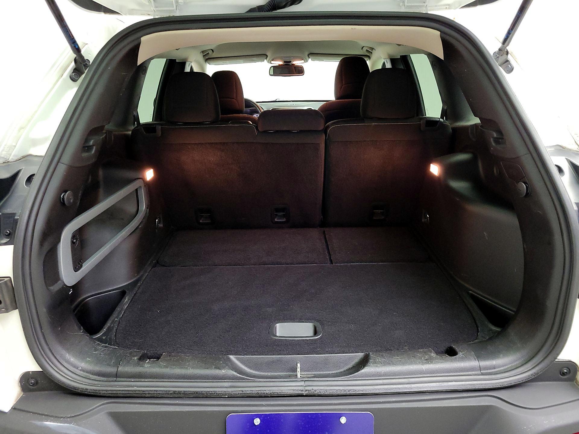 Thumbnail: 2015 Jeep Cherokee - 20