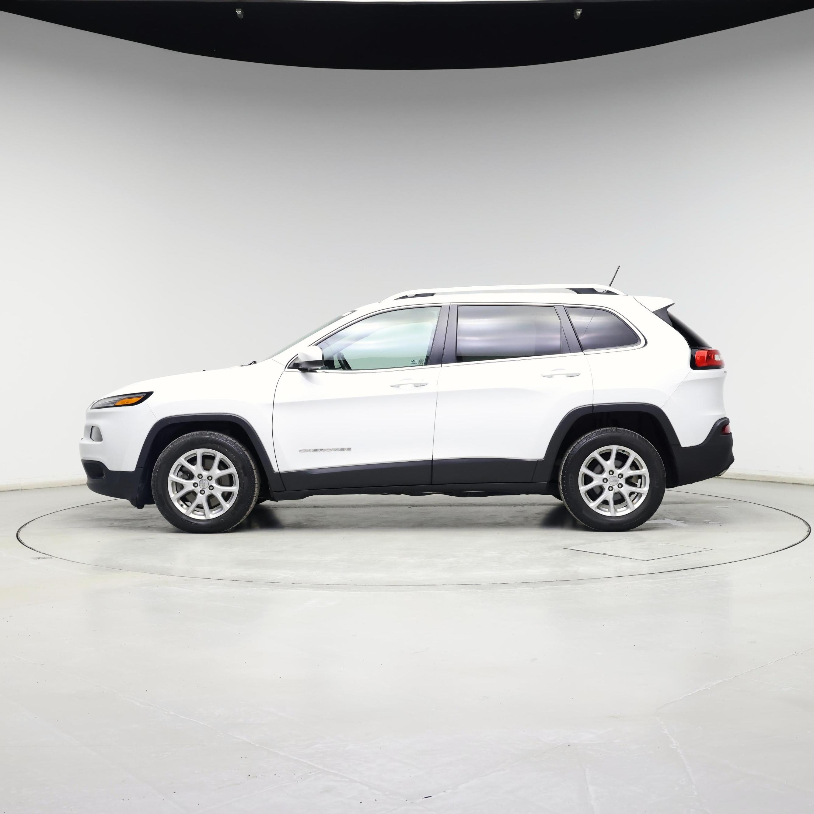 Thumbnail: 2015 Jeep Cherokee - 3