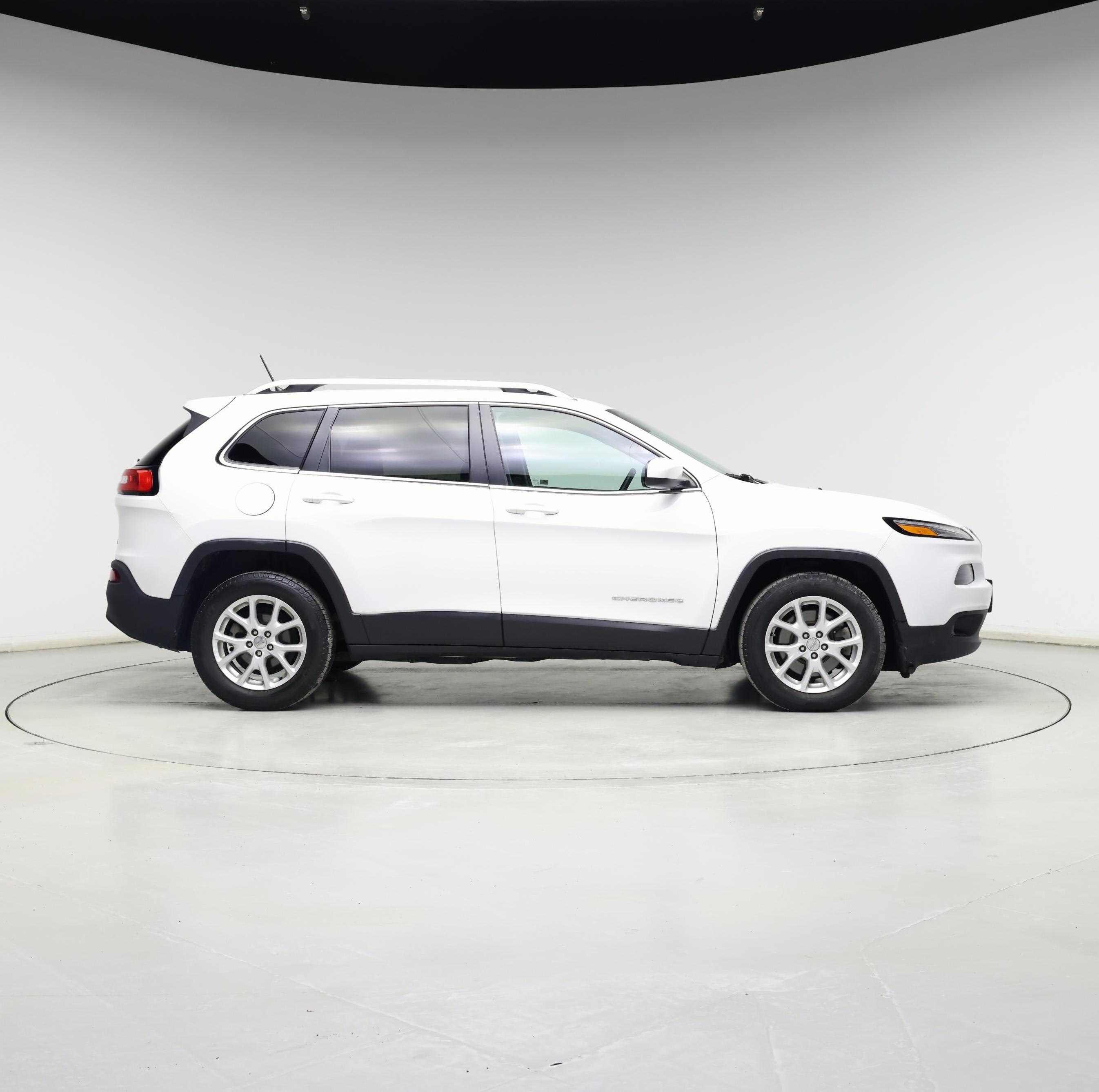 Thumbnail: 2015 Jeep Cherokee - 7