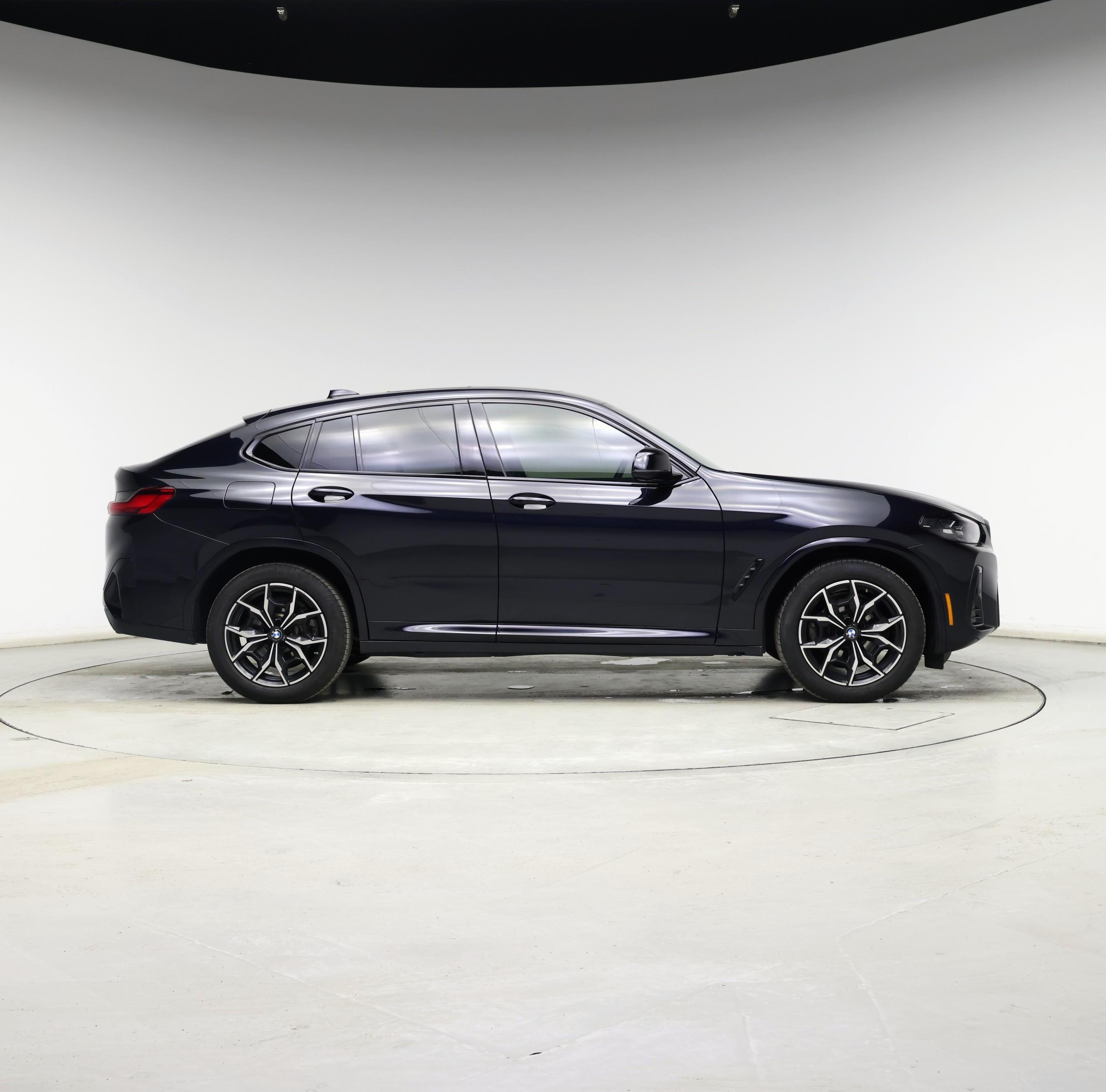 Thumbnail: 2023 BMW X4 - 7