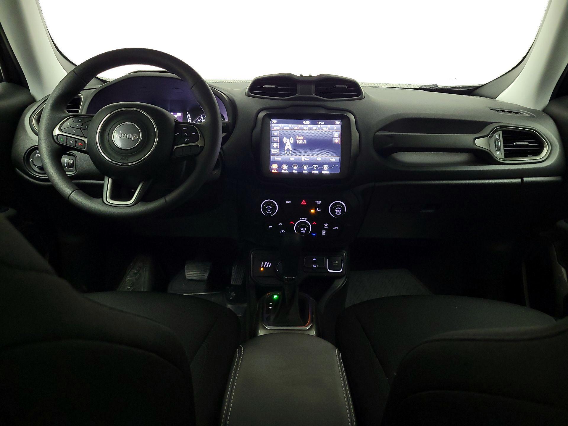 Thumbnail: 2022 Jeep Renegade - 9