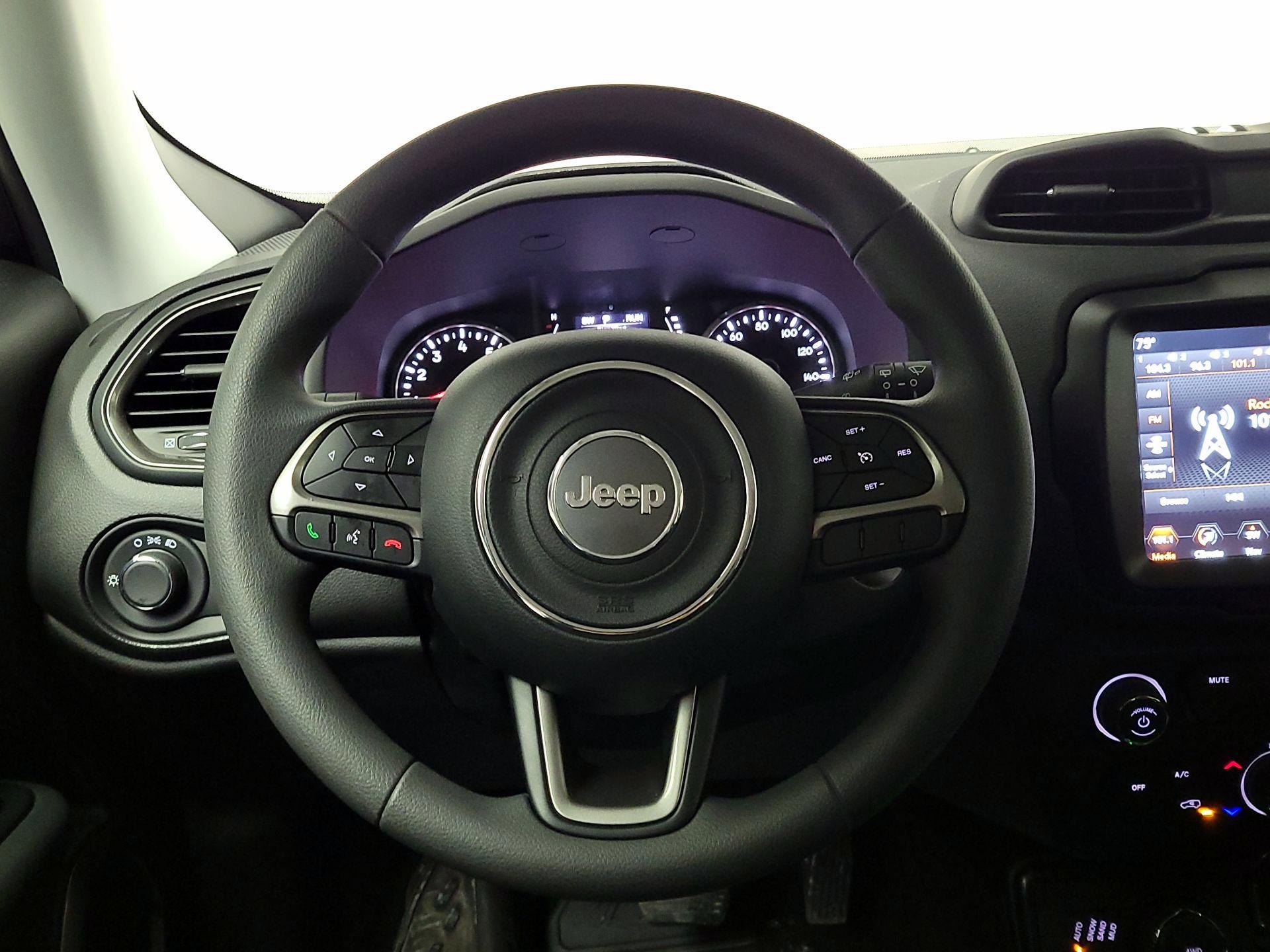 Thumbnail: 2022 Jeep Renegade - 10