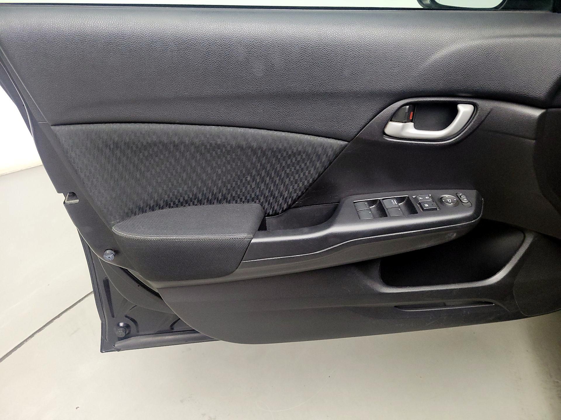 Thumbnail: 2015 Honda Civic - 12