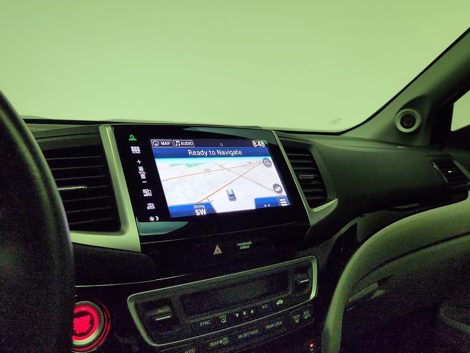 Thumbnail: 2016 Honda Pilot - 14