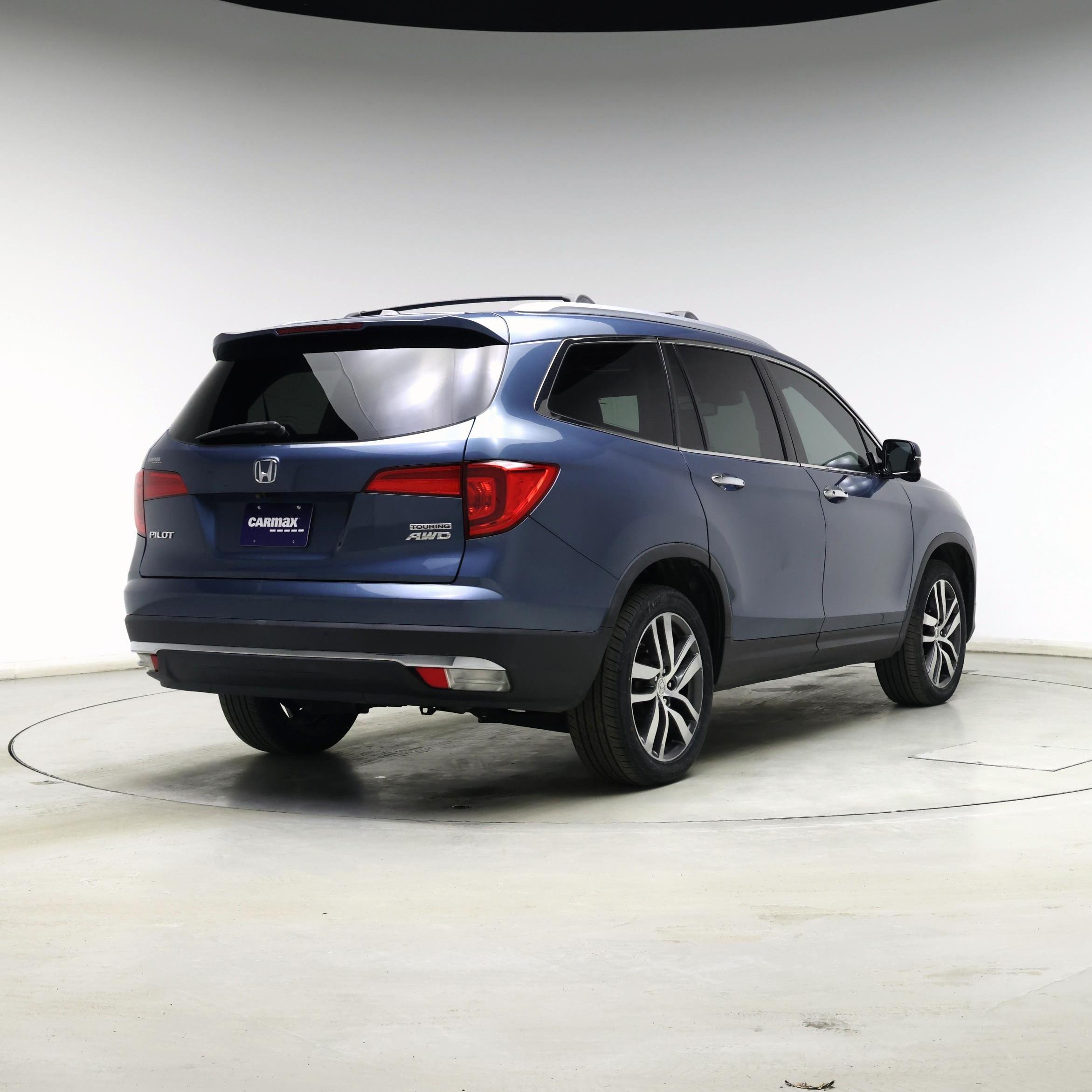 Thumbnail: 2016 Honda Pilot - 8