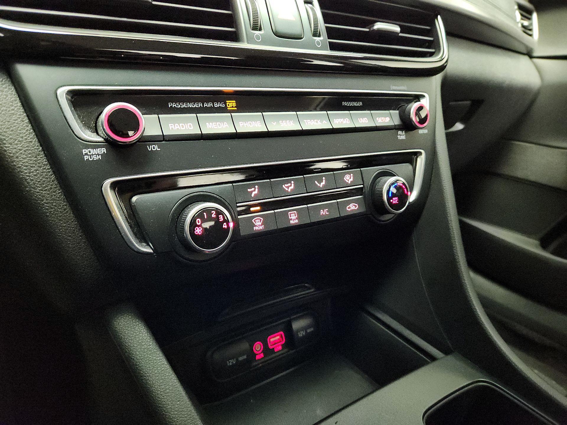 Thumbnail: 2018 Kia Optima - 16