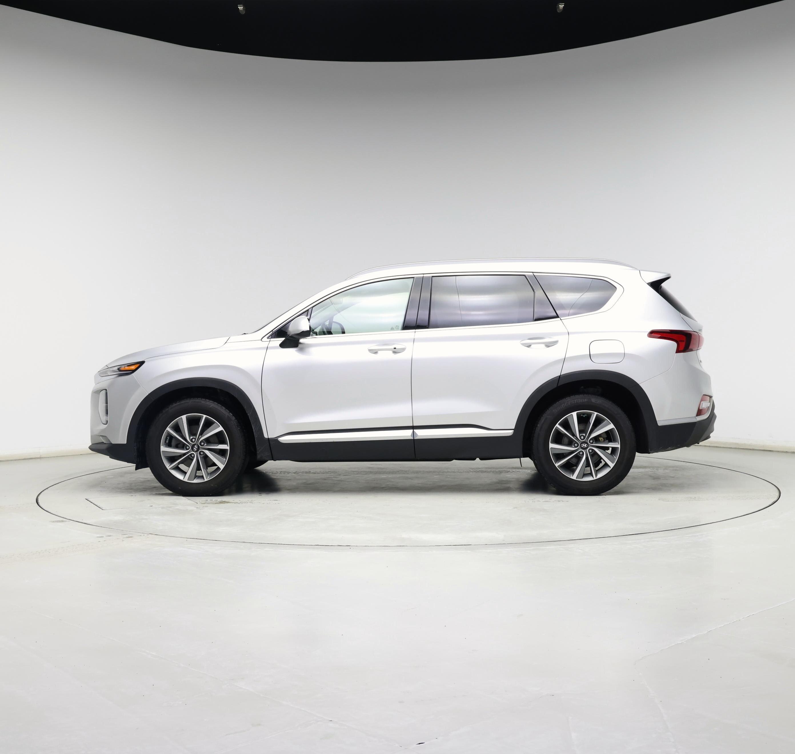 Thumbnail: 2019 Hyundai Santa Fe - 3