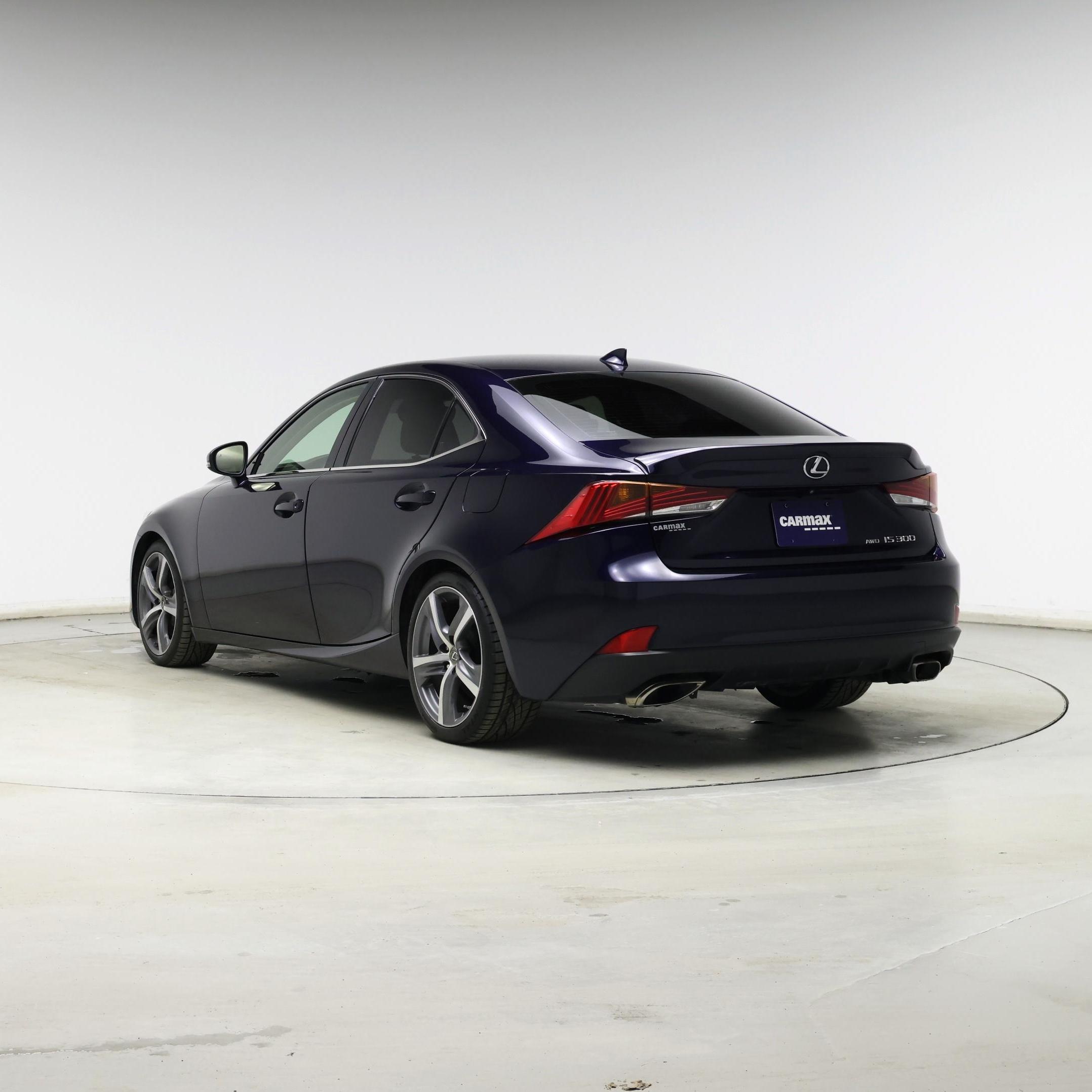 Thumbnail: 2019 Lexus IS - 2