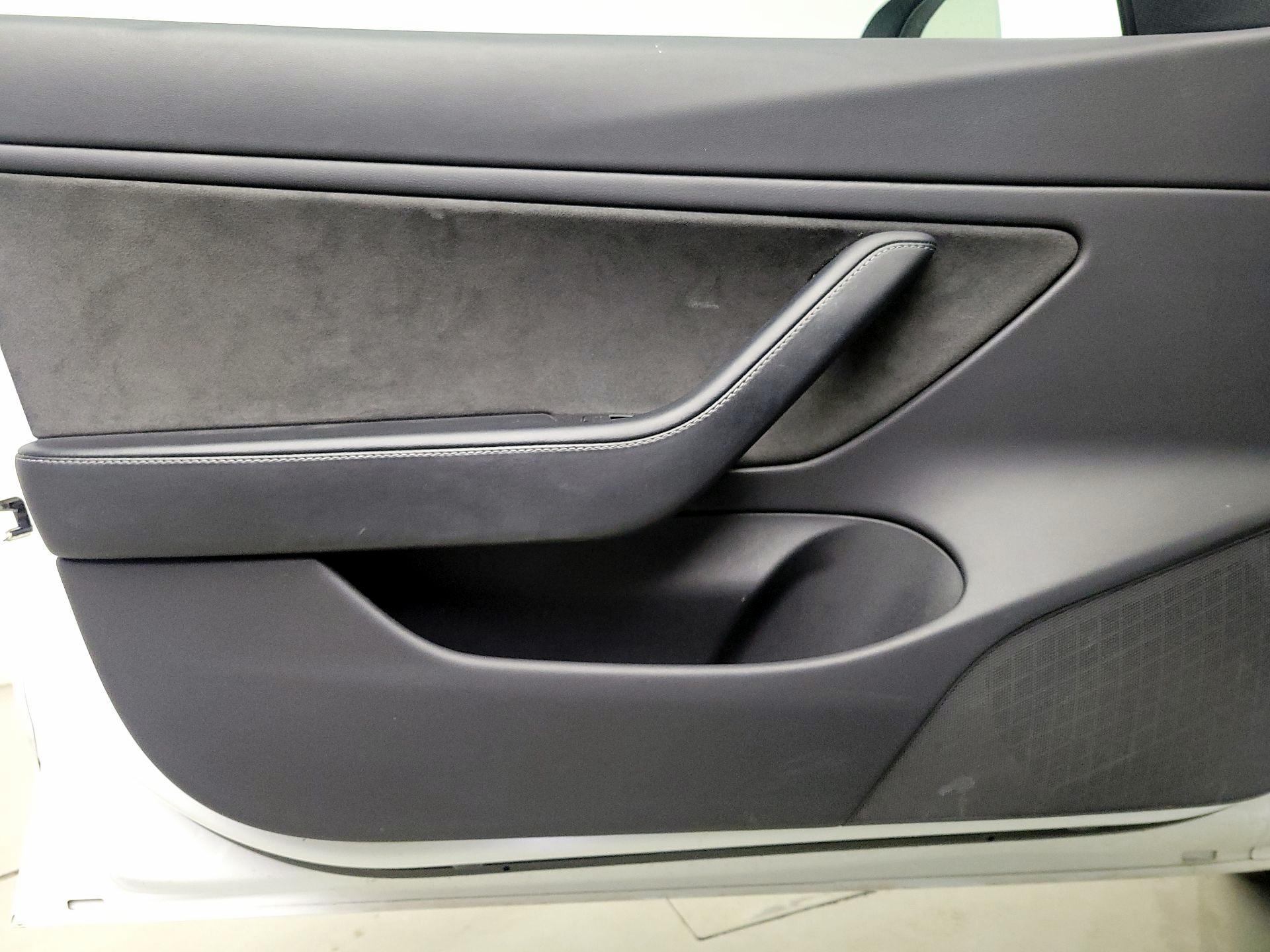 Thumbnail: 2019 Tesla Model 3 - 12