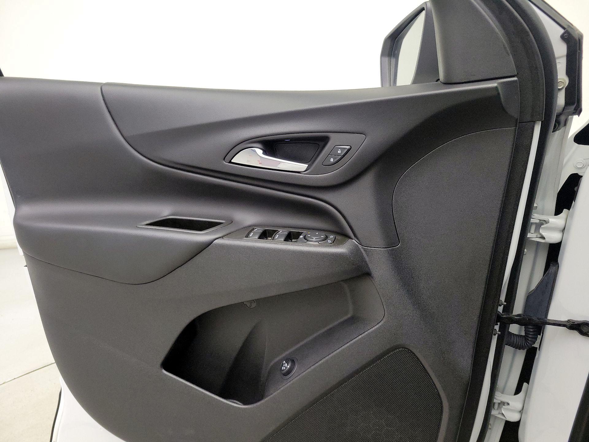 Thumbnail: 2022 Chevrolet Equinox - 12