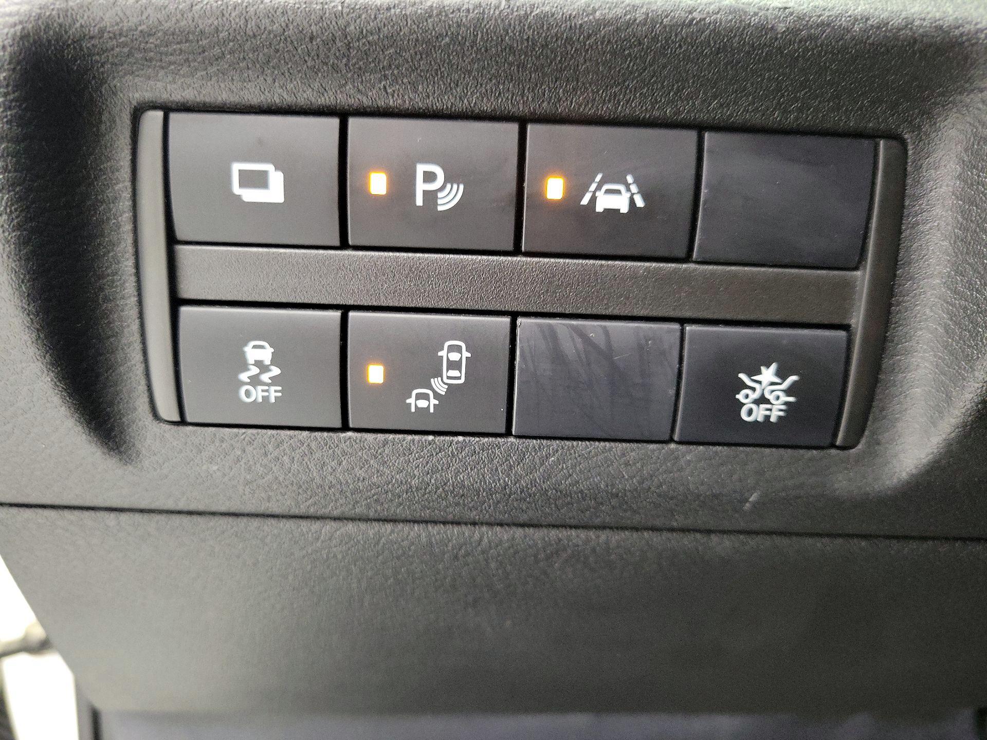 Thumbnail: 2022 Nissan Kicks - 13