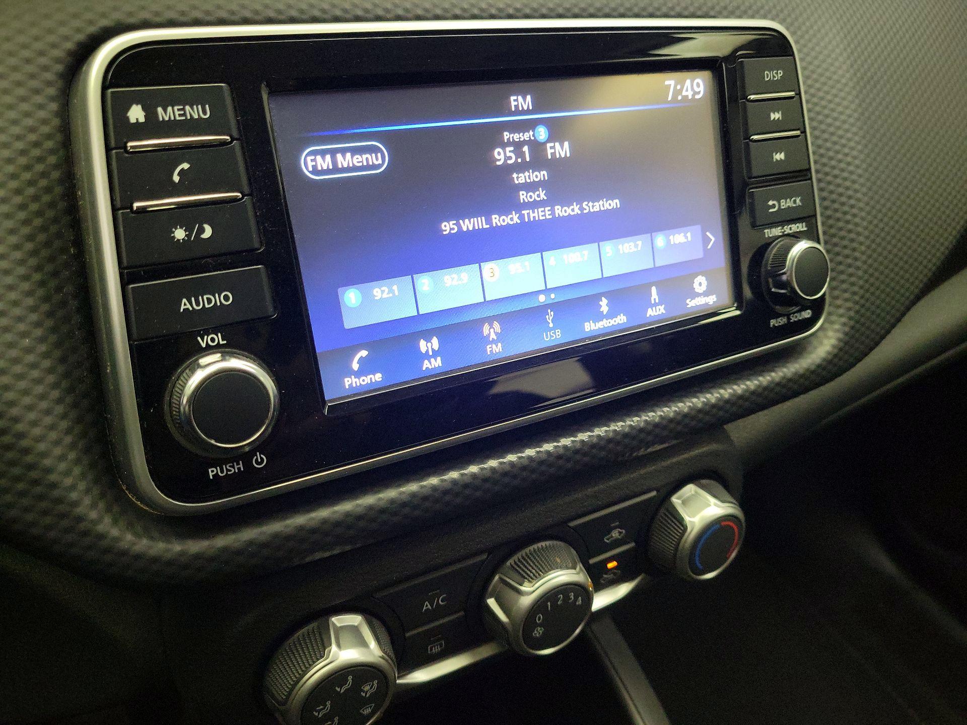 Thumbnail: 2022 Nissan Kicks - 15