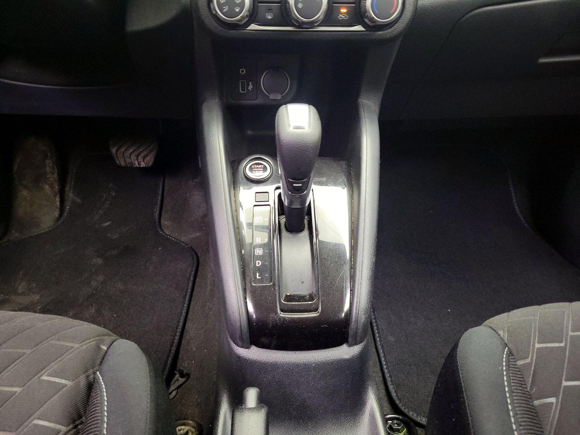 Thumbnail: 2022 Nissan Kicks - 17