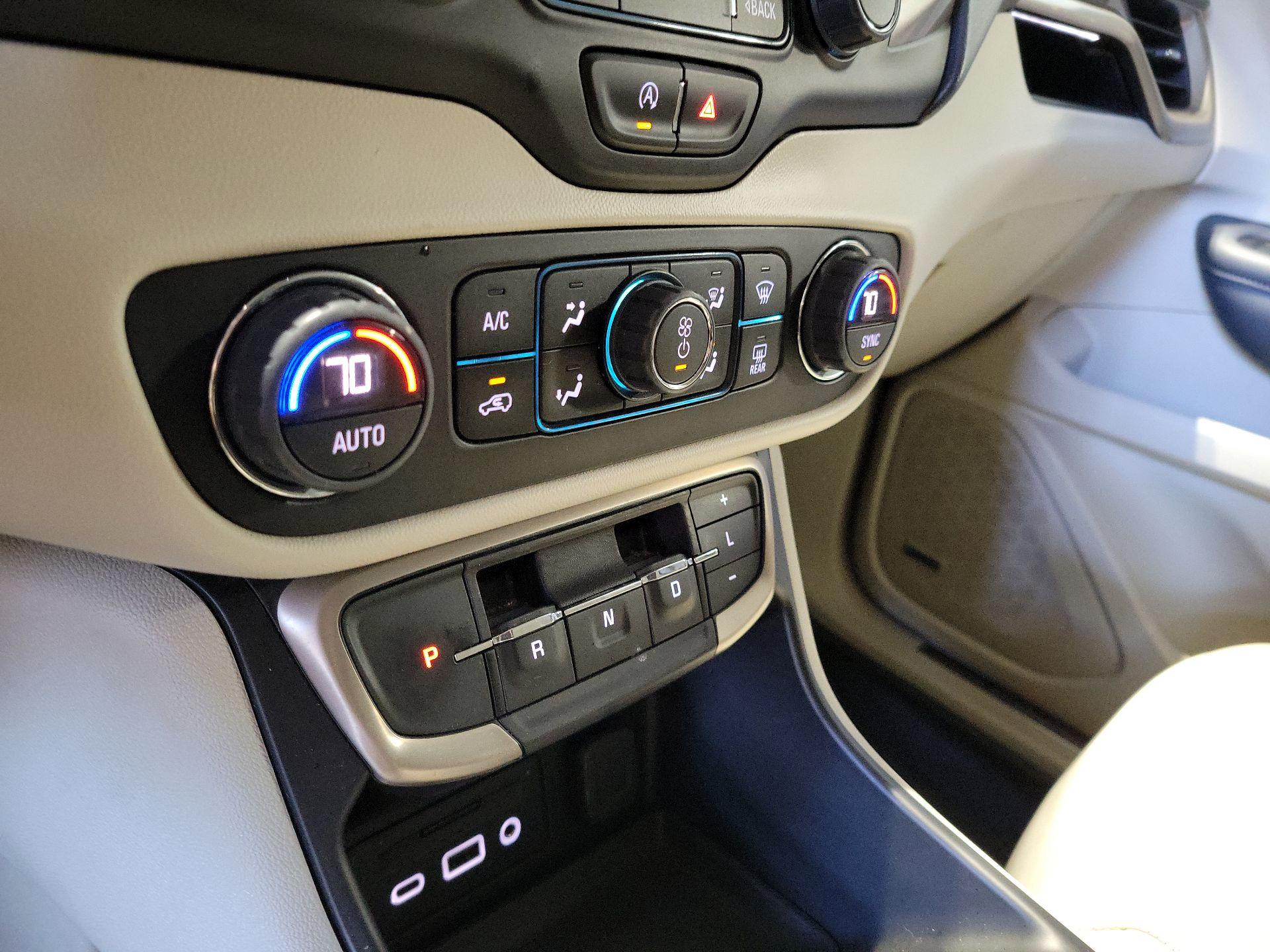 Thumbnail: 2022 GMC Terrain - 15