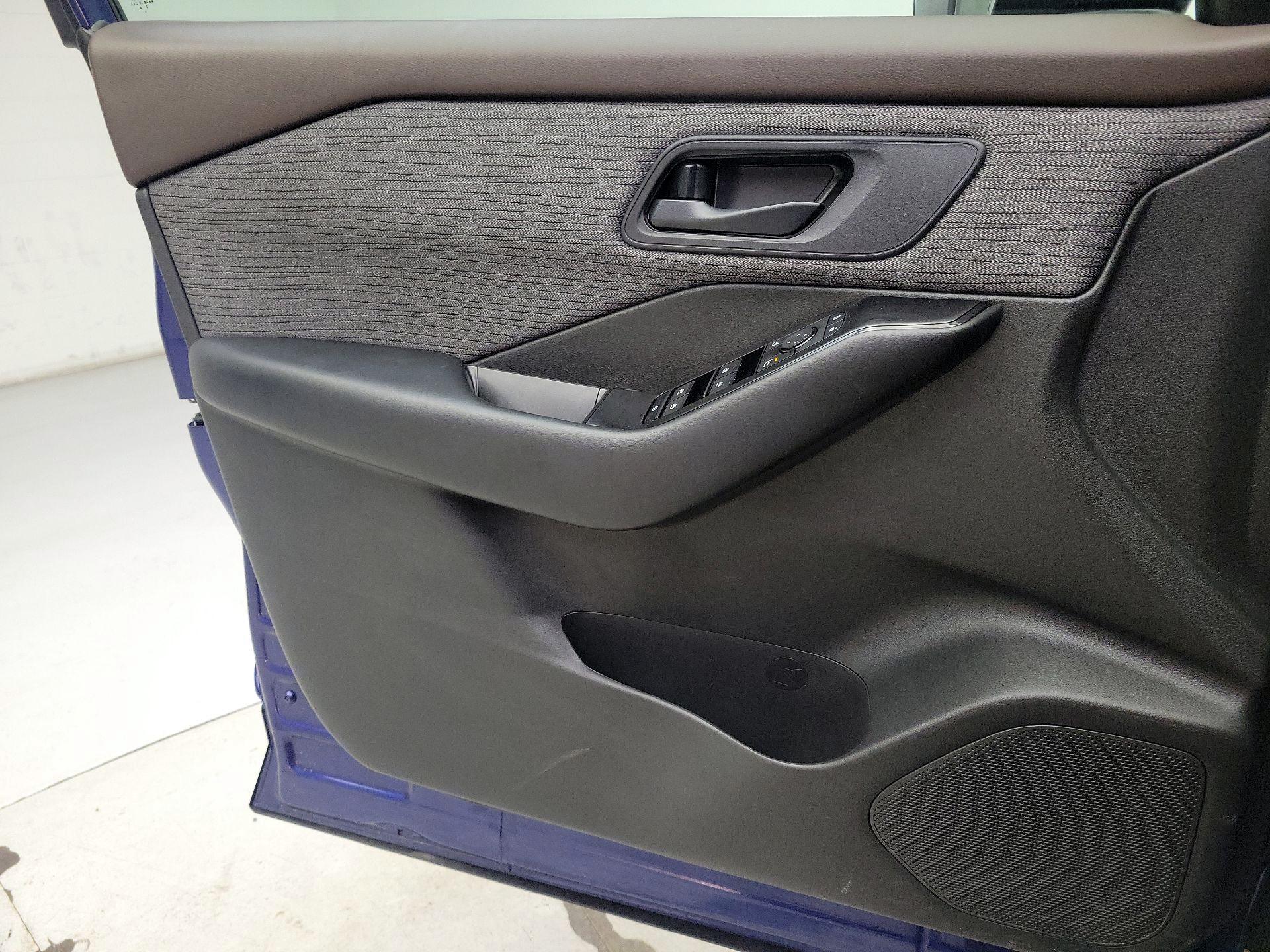 Thumbnail: 2023 Nissan Rogue - 12