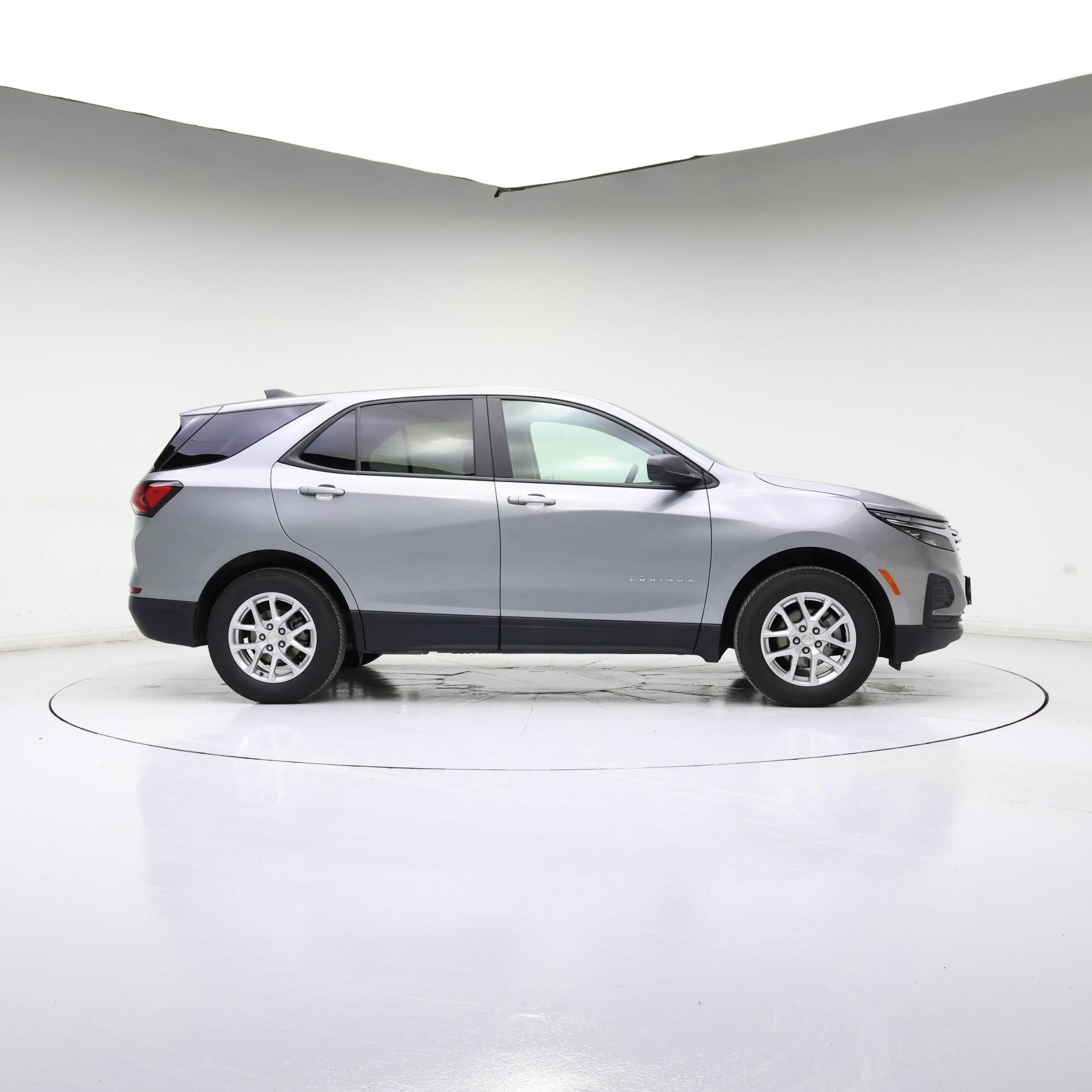 Thumbnail: 2023 Chevrolet Equinox - 7